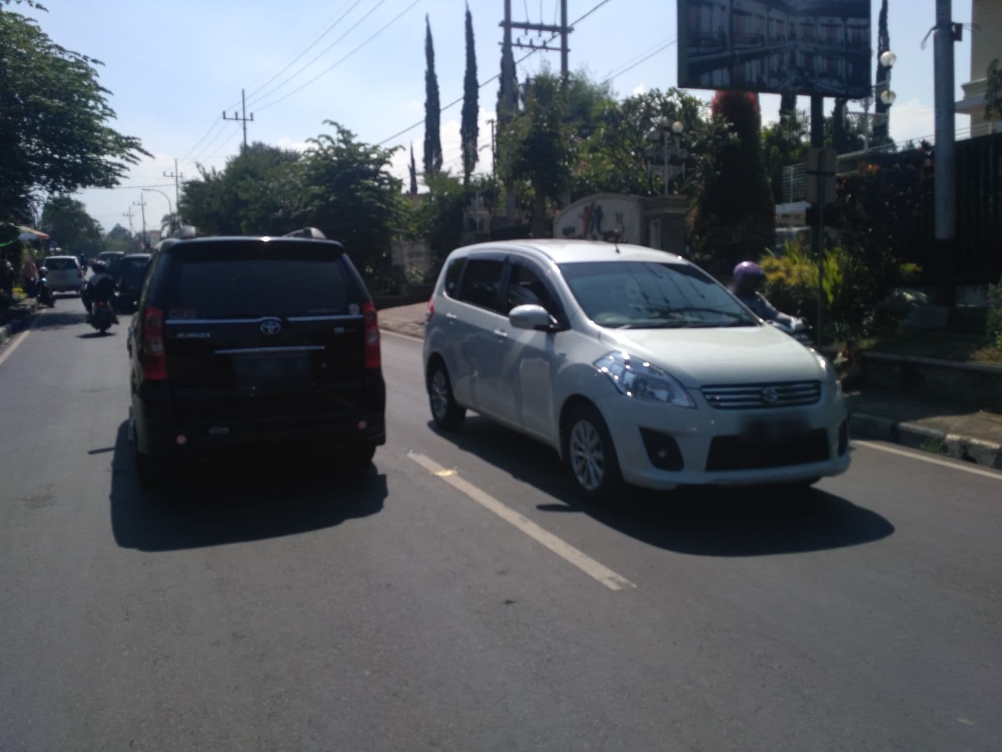 Street view near Hotel Filadelfia Gallery Resort, Batu — © adi_sucipto (CC BY-SA · Mapillary)
