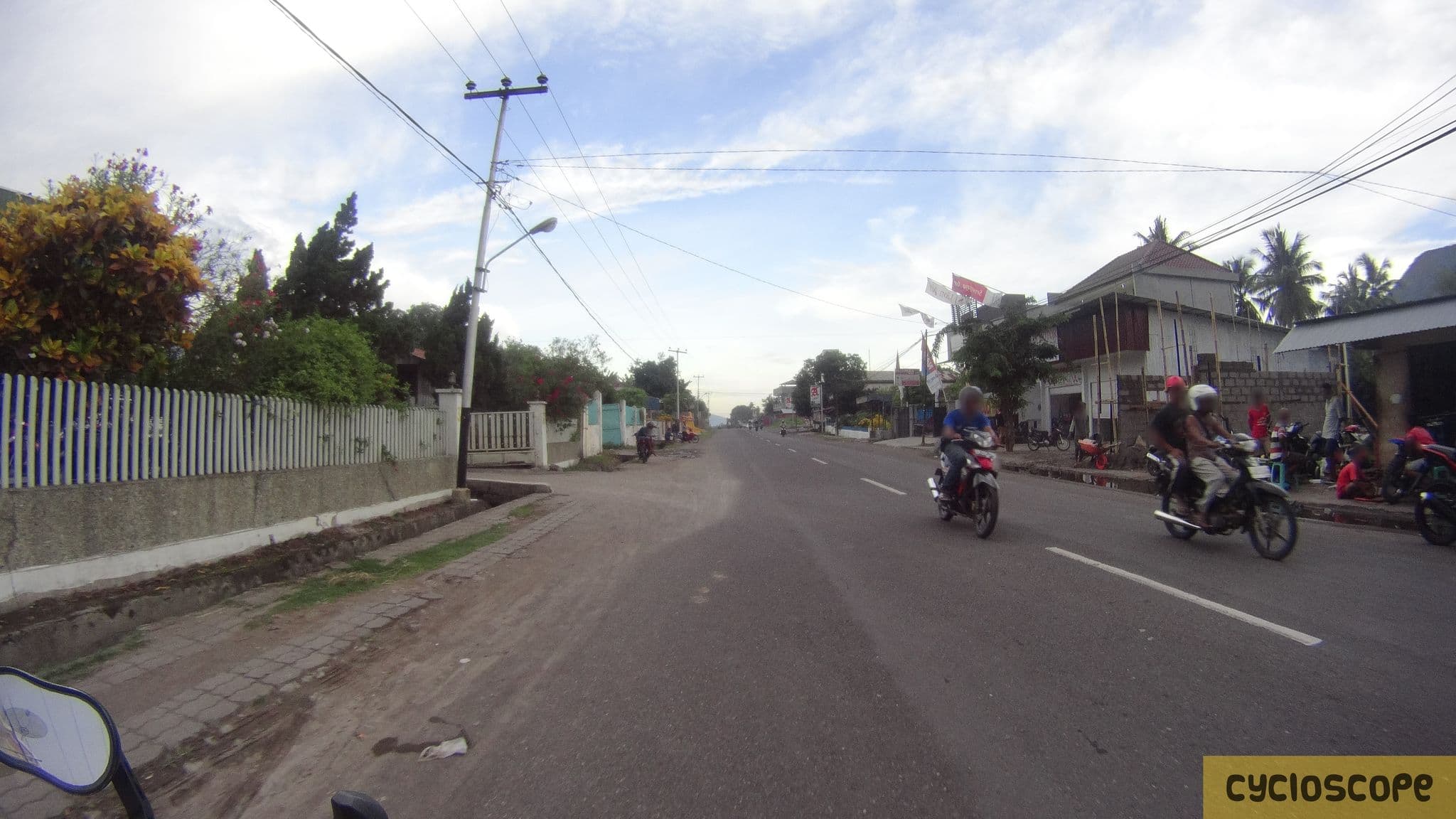Street view near Hotel Apollo Capsule, Ende — © cycloscope (CC BY-SA · Mapillary)