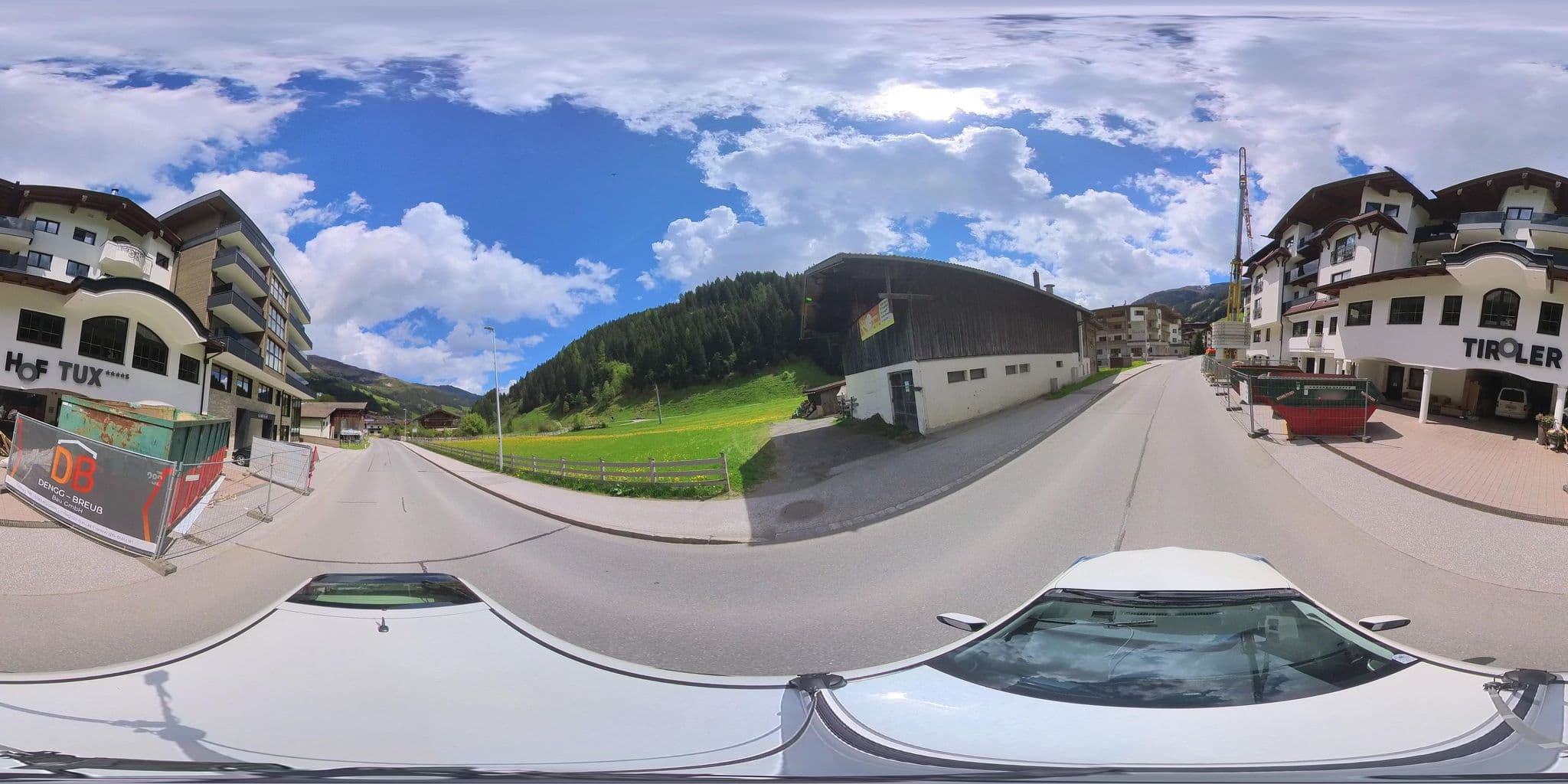 Street view near Tiroler Hof Tux, Tux — © osmplus_org (CC BY-SA · Mapillary)