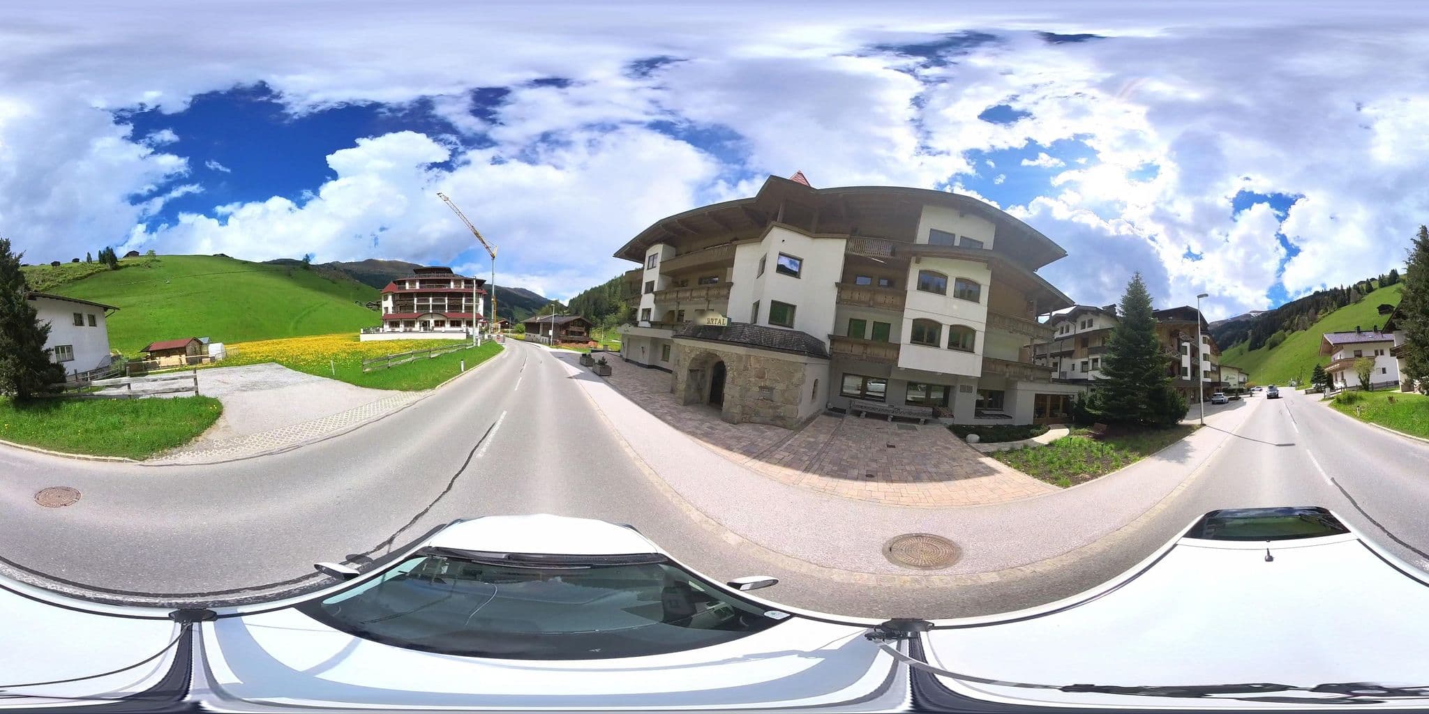 Street view near Tuxertal, Tux — © osmplus_org (CC BY-SA · Mapillary)