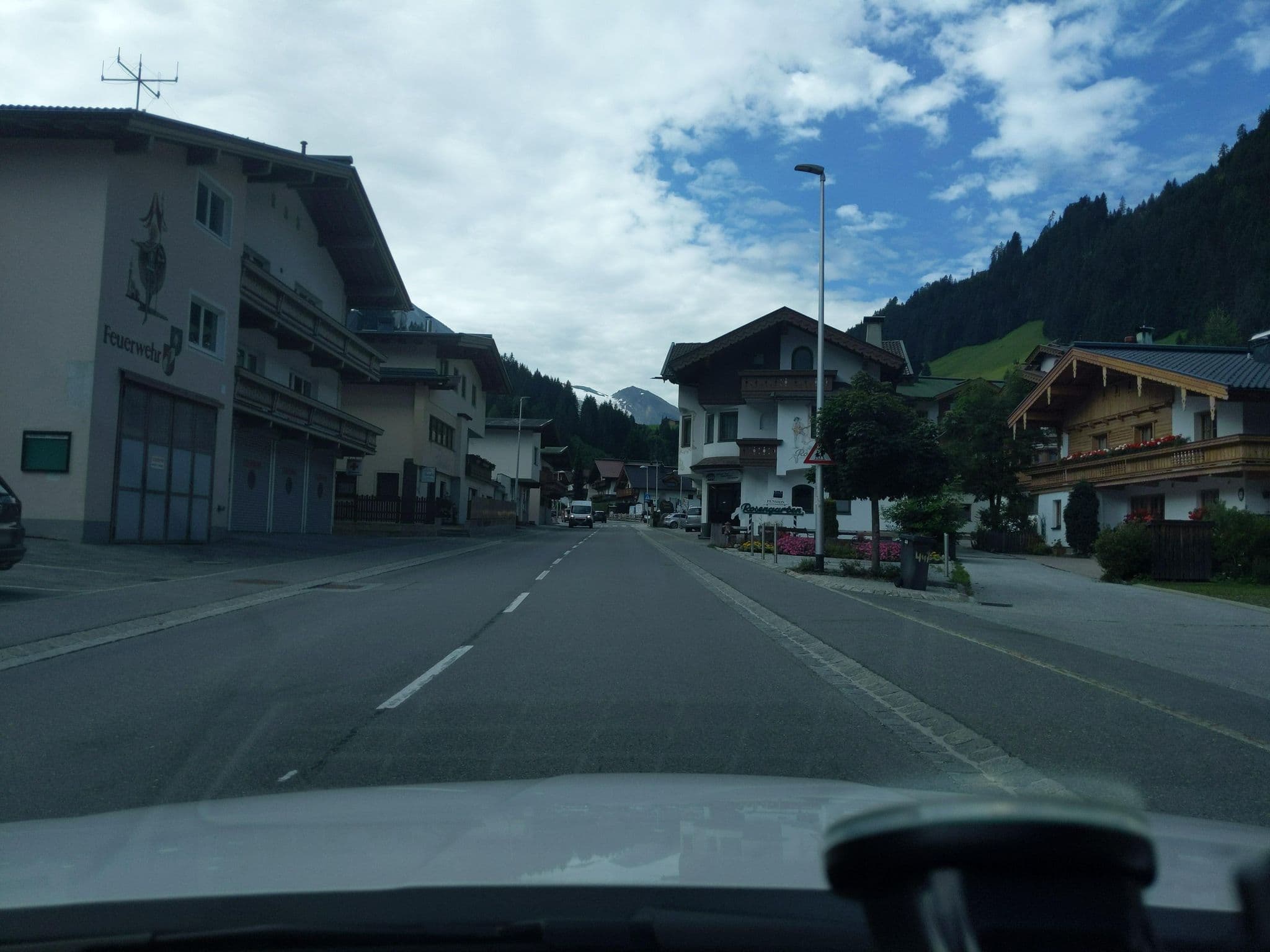 Street view near Neu-Gries, Tux — © littlefool (CC BY-SA · Mapillary)