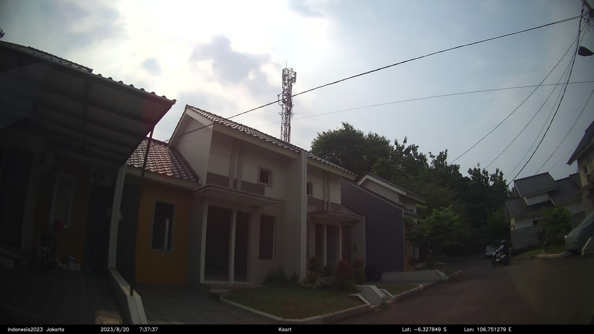 Street view near Kebut Racing, Pamulang — © kaart_2 (CC BY-SA · Mapillary)