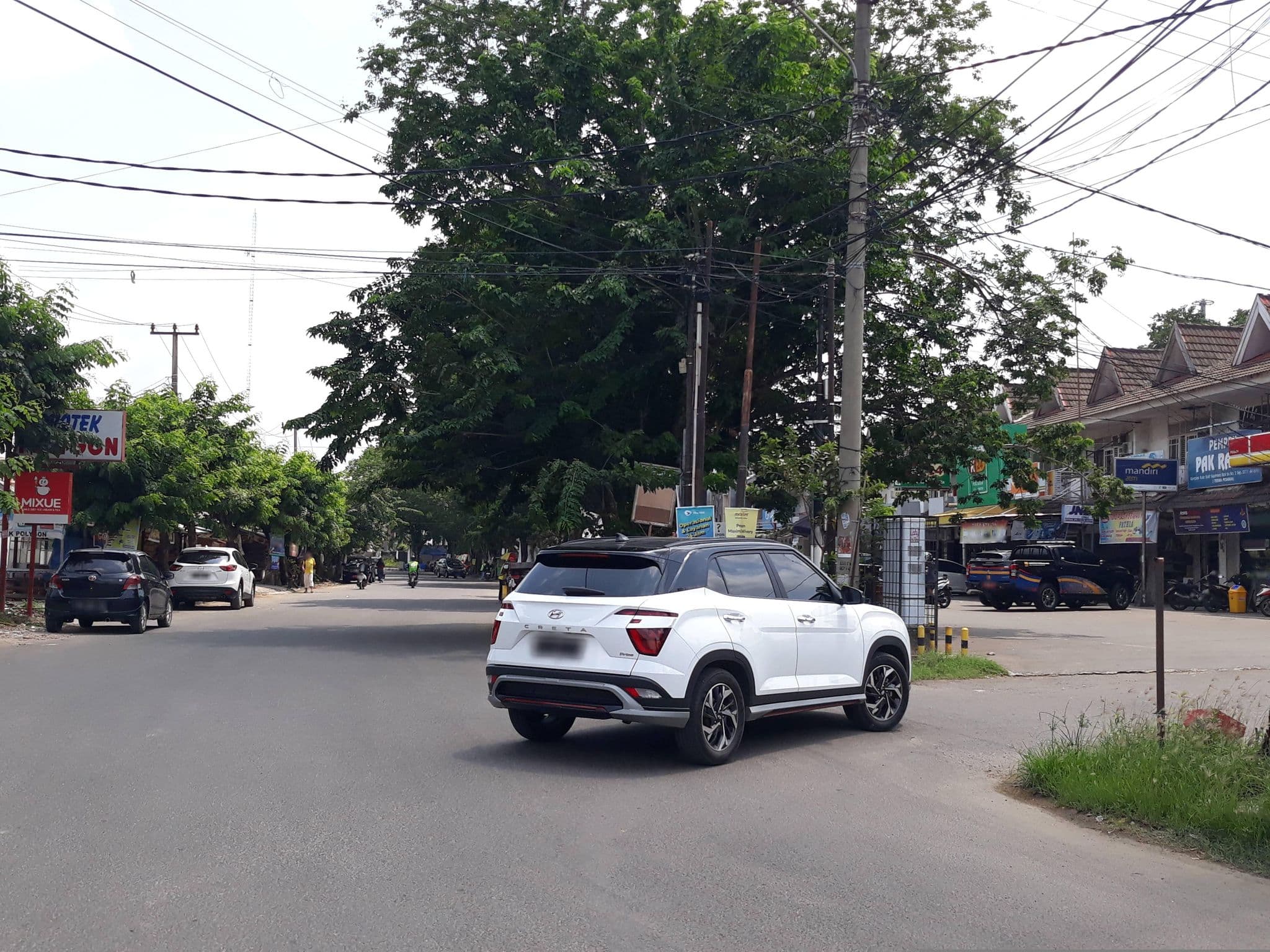 Street view near Pempek Pak Raden, Palembang — © Kaart_Local (CC BY-SA · Mapillary)