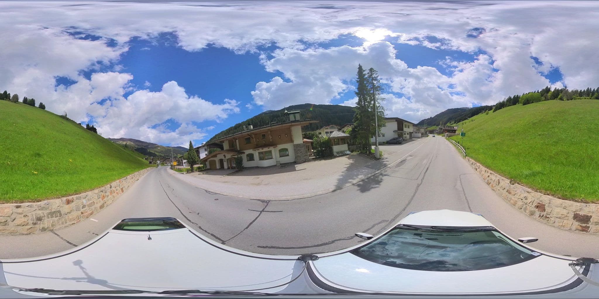 Street view near Wildschütz, Tux — © osmplus_org (CC BY-SA · Mapillary)