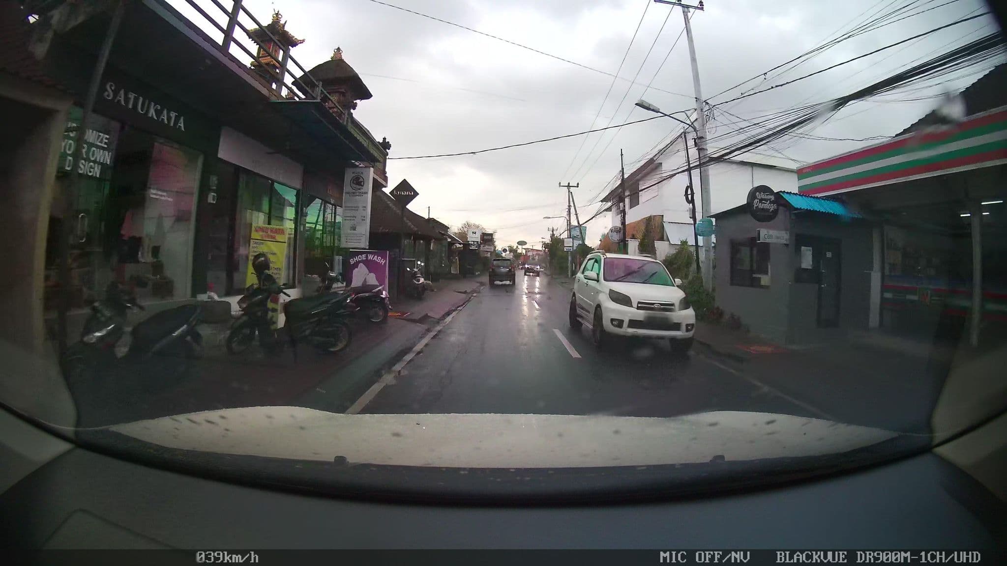 Street view near Casa Due, Dalung