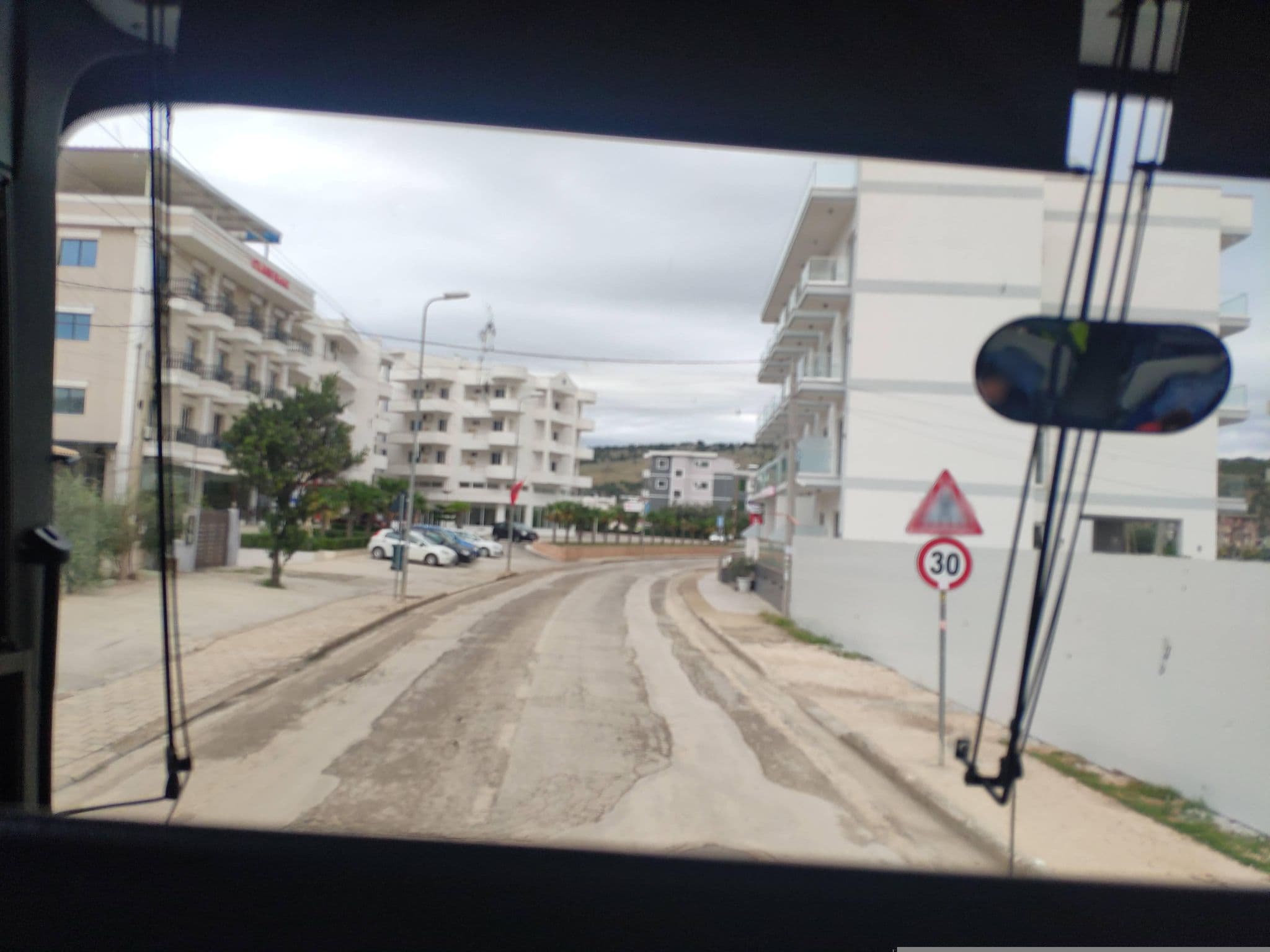 Street view near Suita familjare, Ksamil — © soepzi (CC BY-SA · Mapillary)