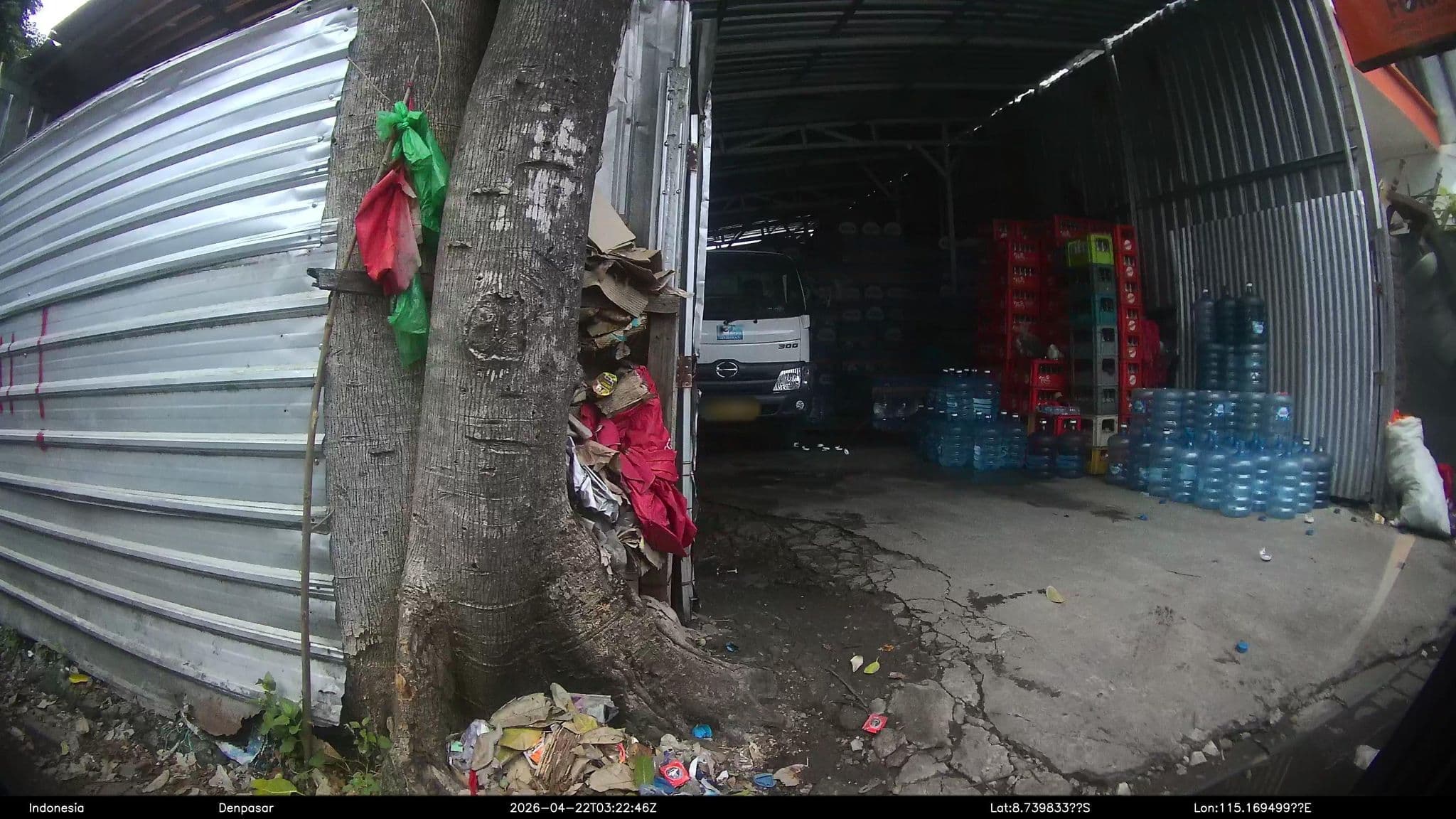 Street view near Fora Capsule Hostel Tuban Kuta Bali (Дешево + бассейн), Kuta