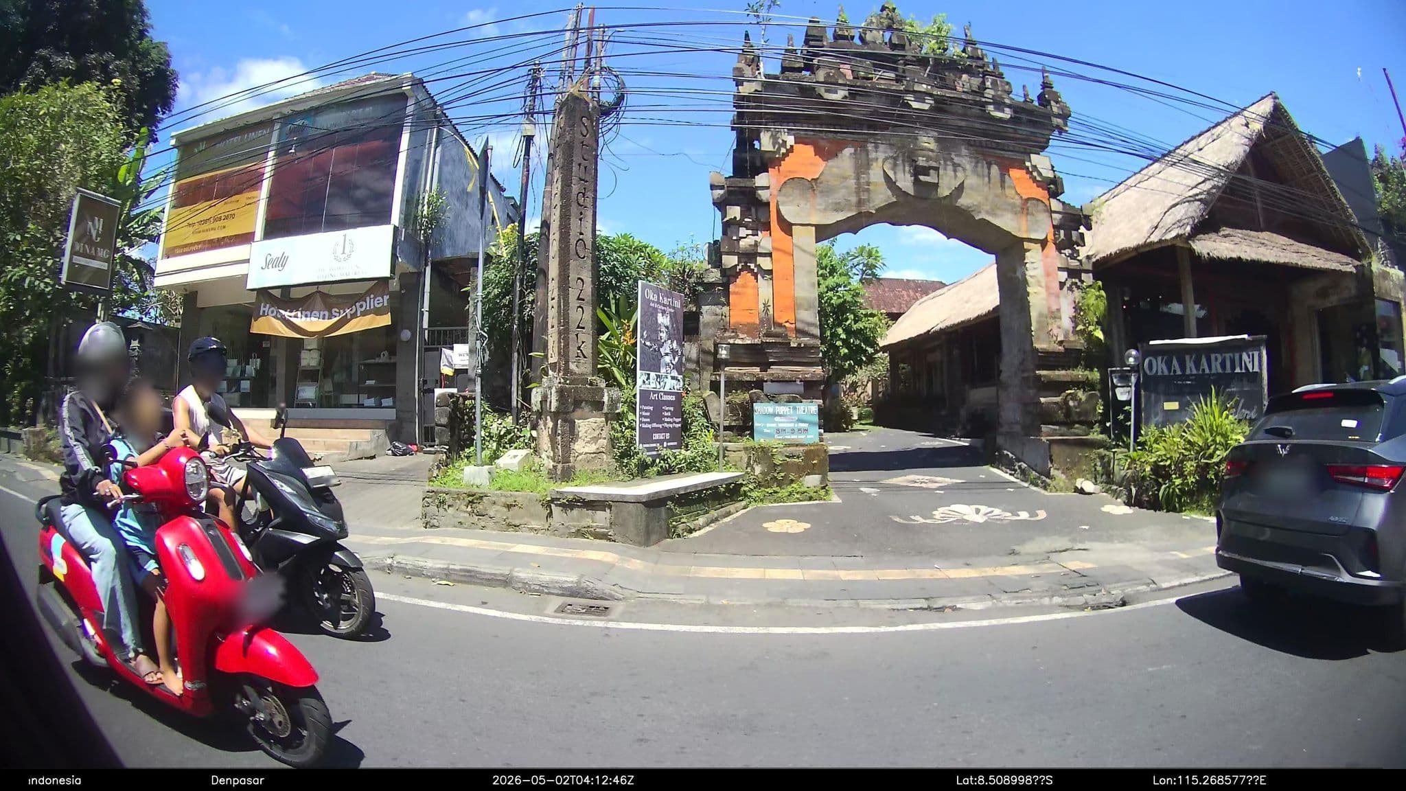 Street view near Oka Kartini B&B, Ubud — © Kaart---RIGHT (CC BY-SA · Mapillary)