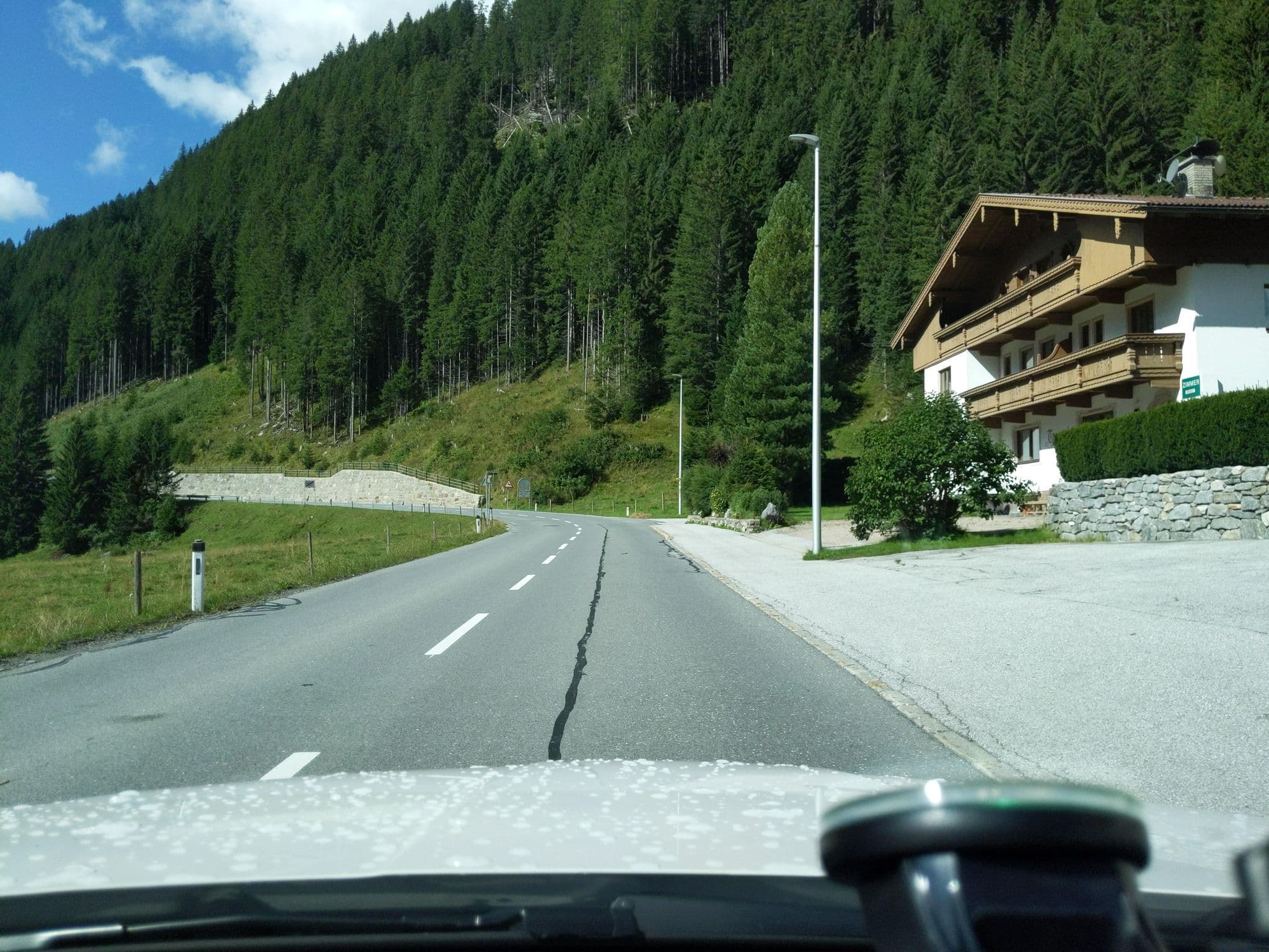 Street view near Waldheim, Tux — © littlefool (CC BY-SA · Mapillary)