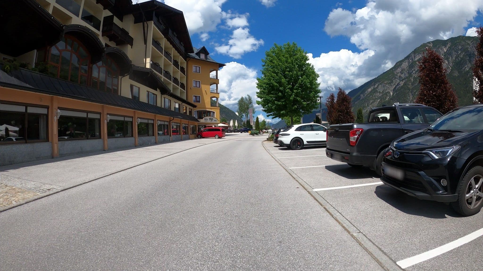 Street view near Hotel Post am See, Maurach