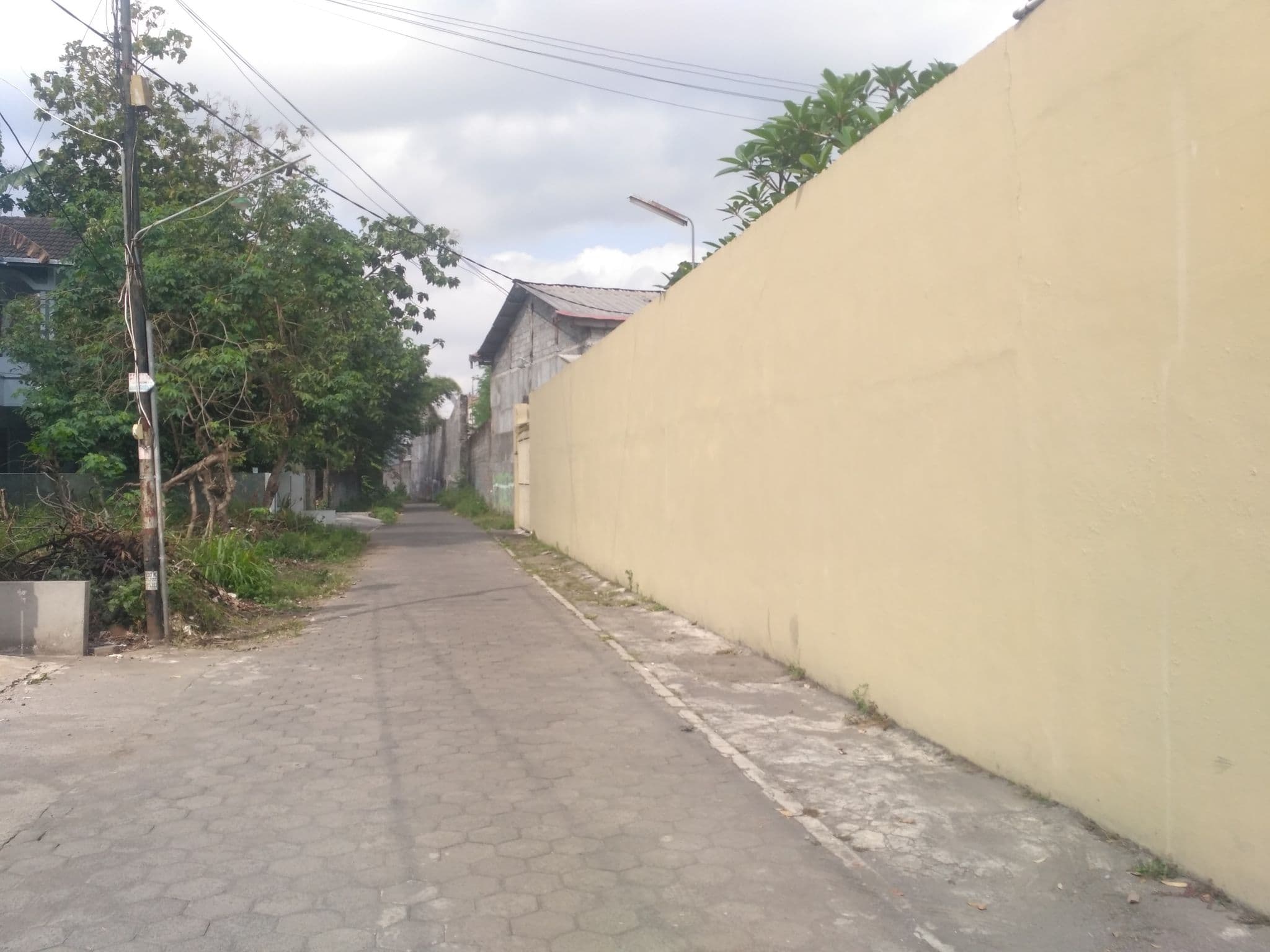 Street view near Bale Tradian Homestay, Melati