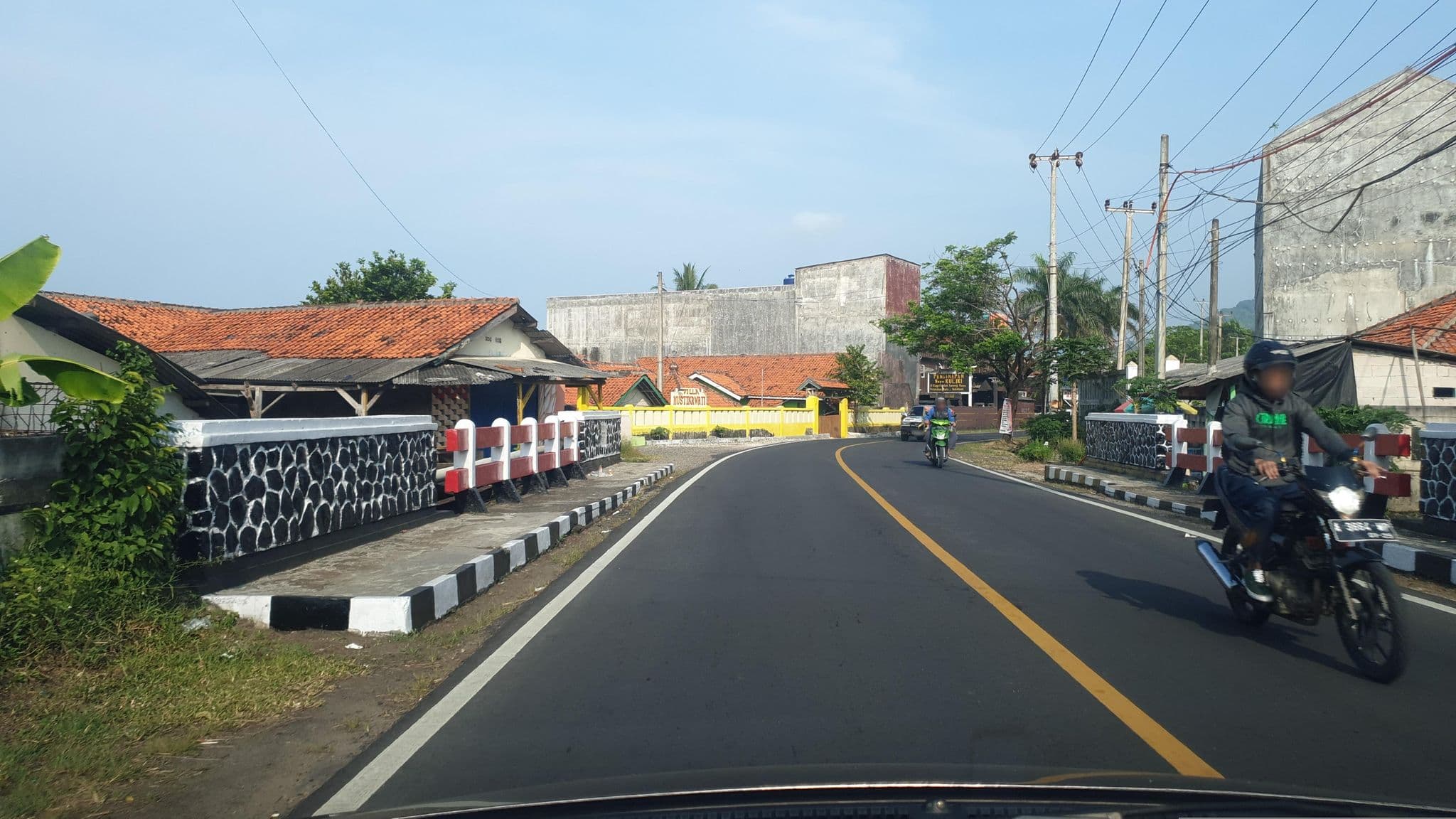 Street view near villa mustika, Pelabuhanratu — © Kaart_Local (CC BY-SA · Mapillary)