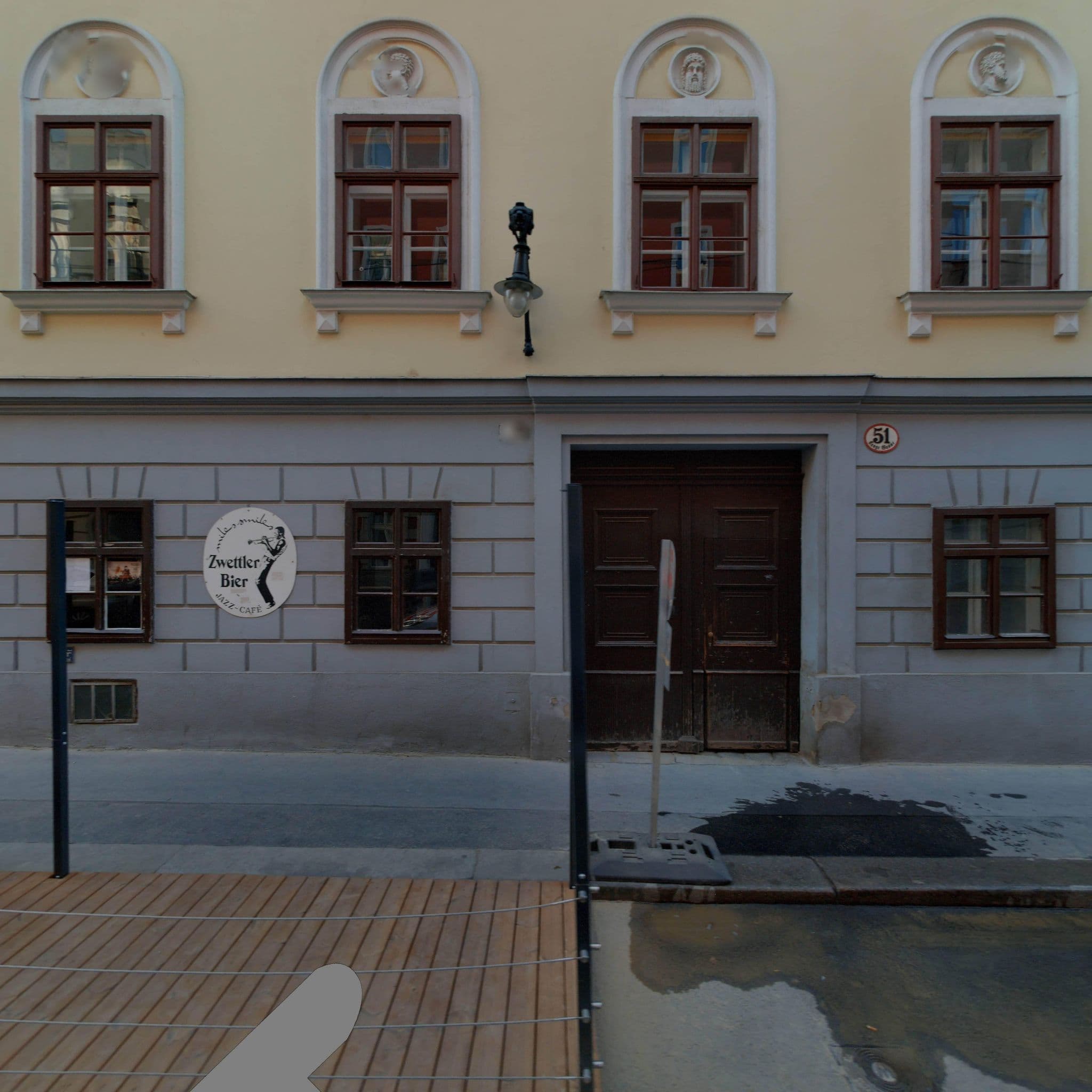Street view near Hotel Zipser, Josefstadt — © eliasgander (CC BY-SA · Mapillary)