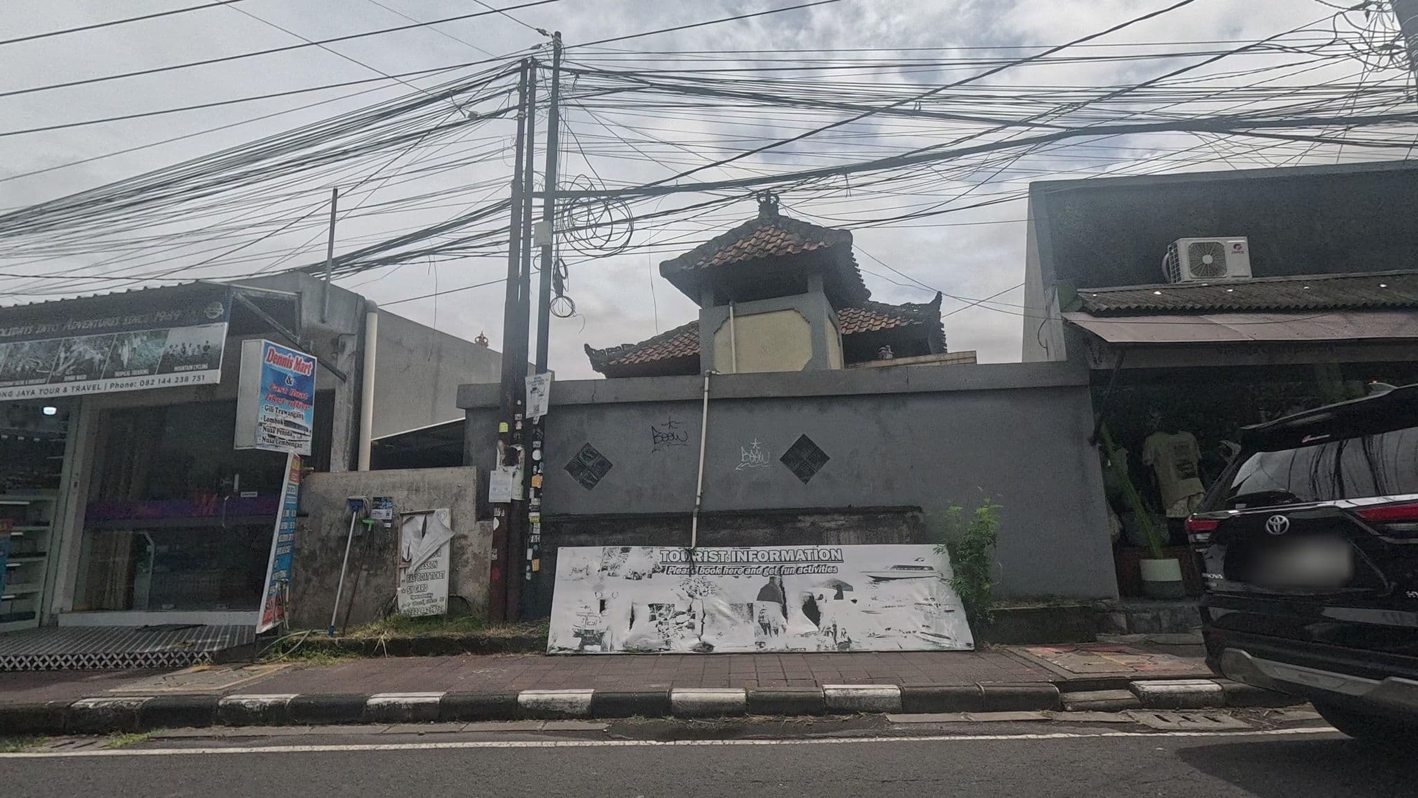 Street view near Mikuk Homestay, Dalung