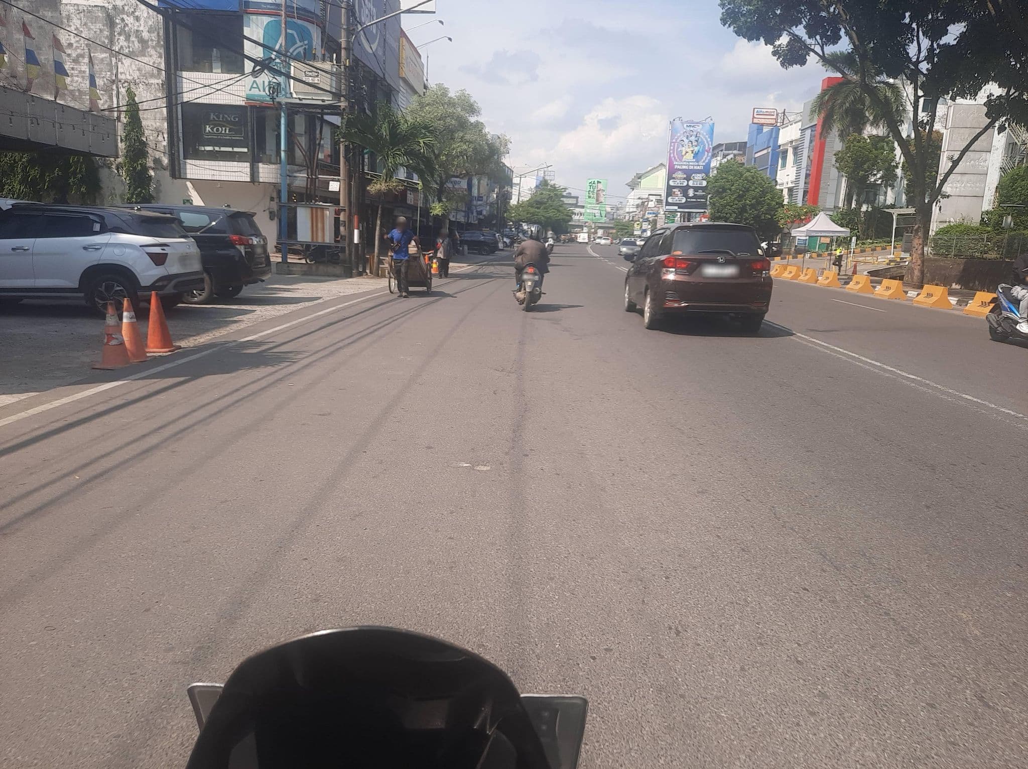 Street view near Hotel Duta, Palembang — © Kaart_Local (CC BY-SA · Mapillary)