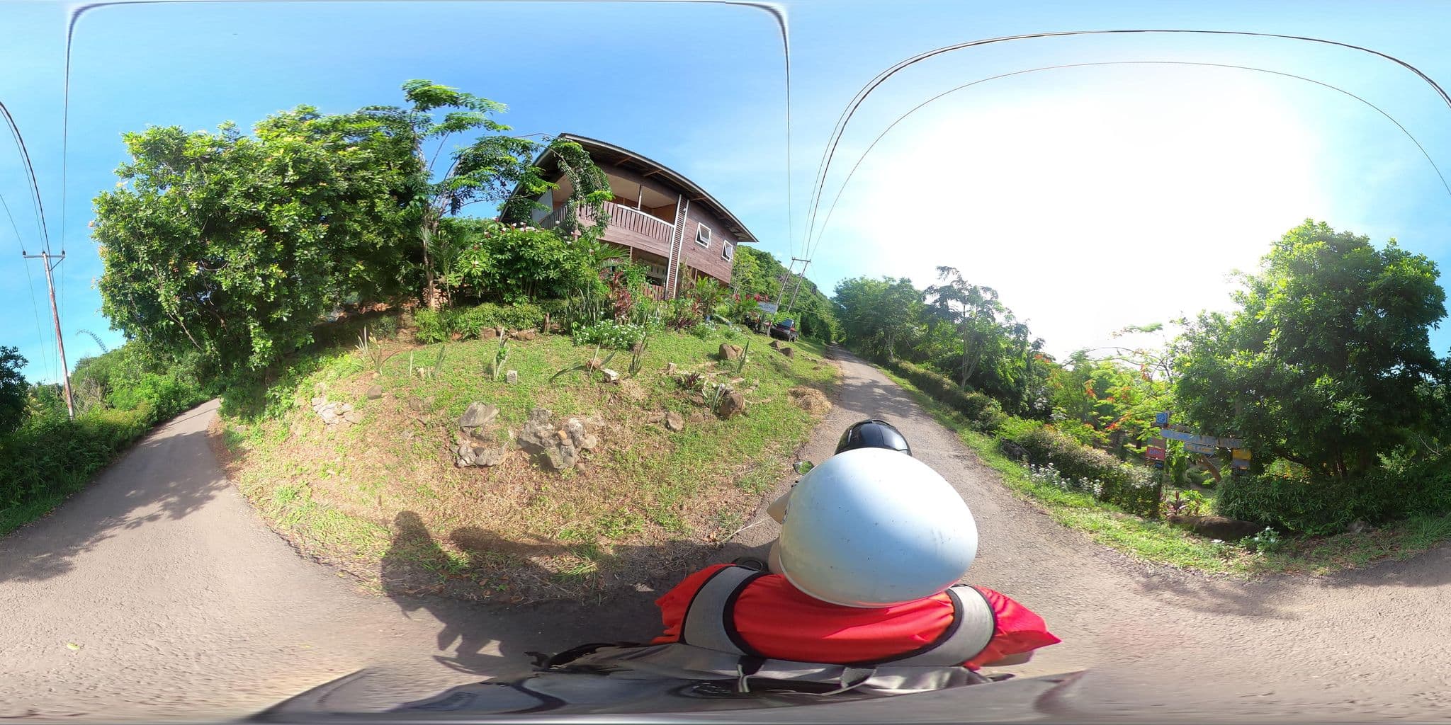 Street view near Jose Home Stay & Cafe, Ruteng — © rgtm_ryuiki (CC BY-SA · Mapillary)