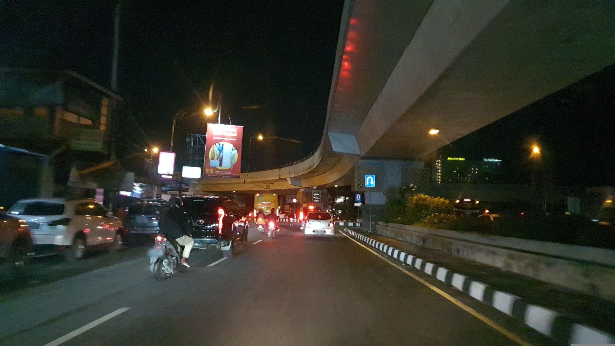 Street view near Hotel Borobudur Terminal Jombor, Melati
