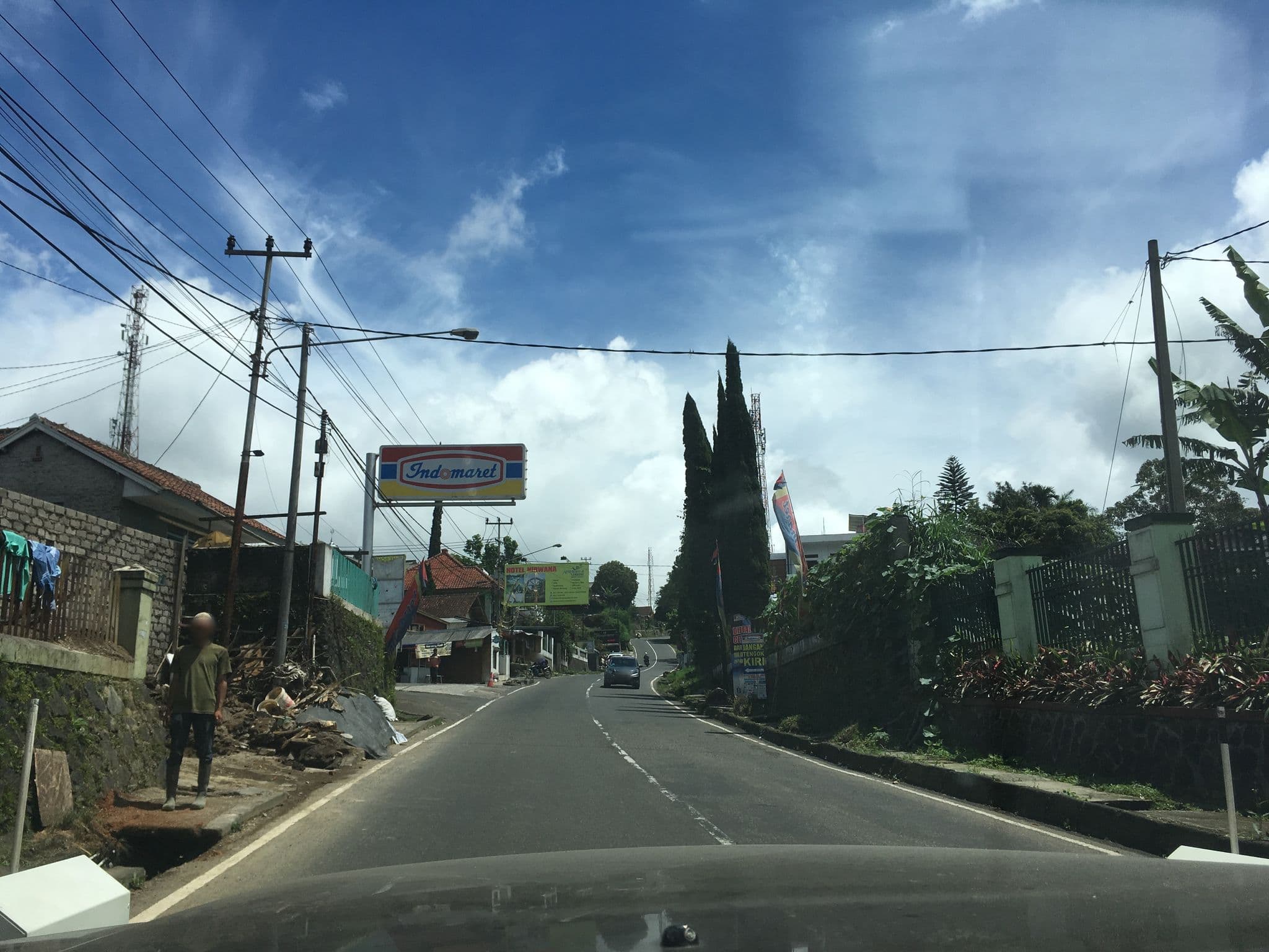 Street view near Villa Keluarga, Lembang — © dgozin (CC BY-SA · Mapillary)