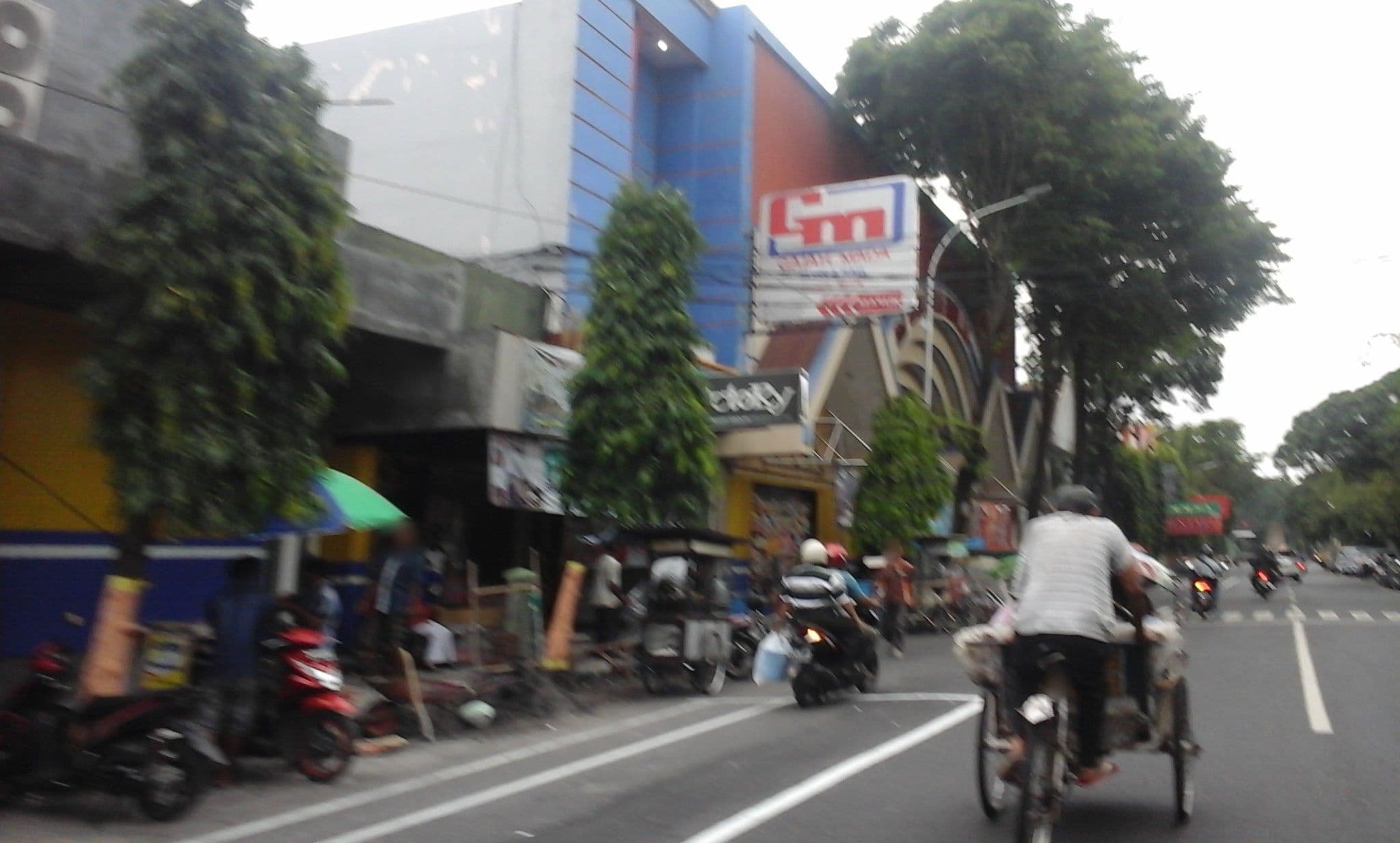 Street view near Hotel Gajah Mada, Lumajang — © arizalkawamuna (CC BY-SA · Mapillary)
