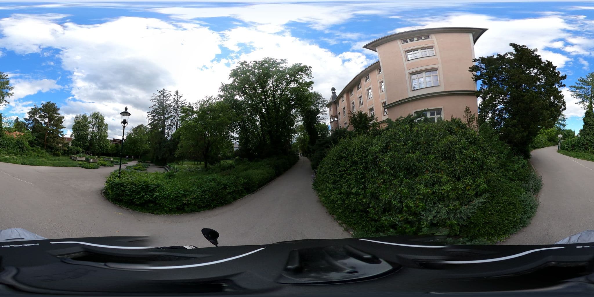 Street view near Das Gutenbrunn, Baden — © di0v0n (CC BY-SA · Mapillary)