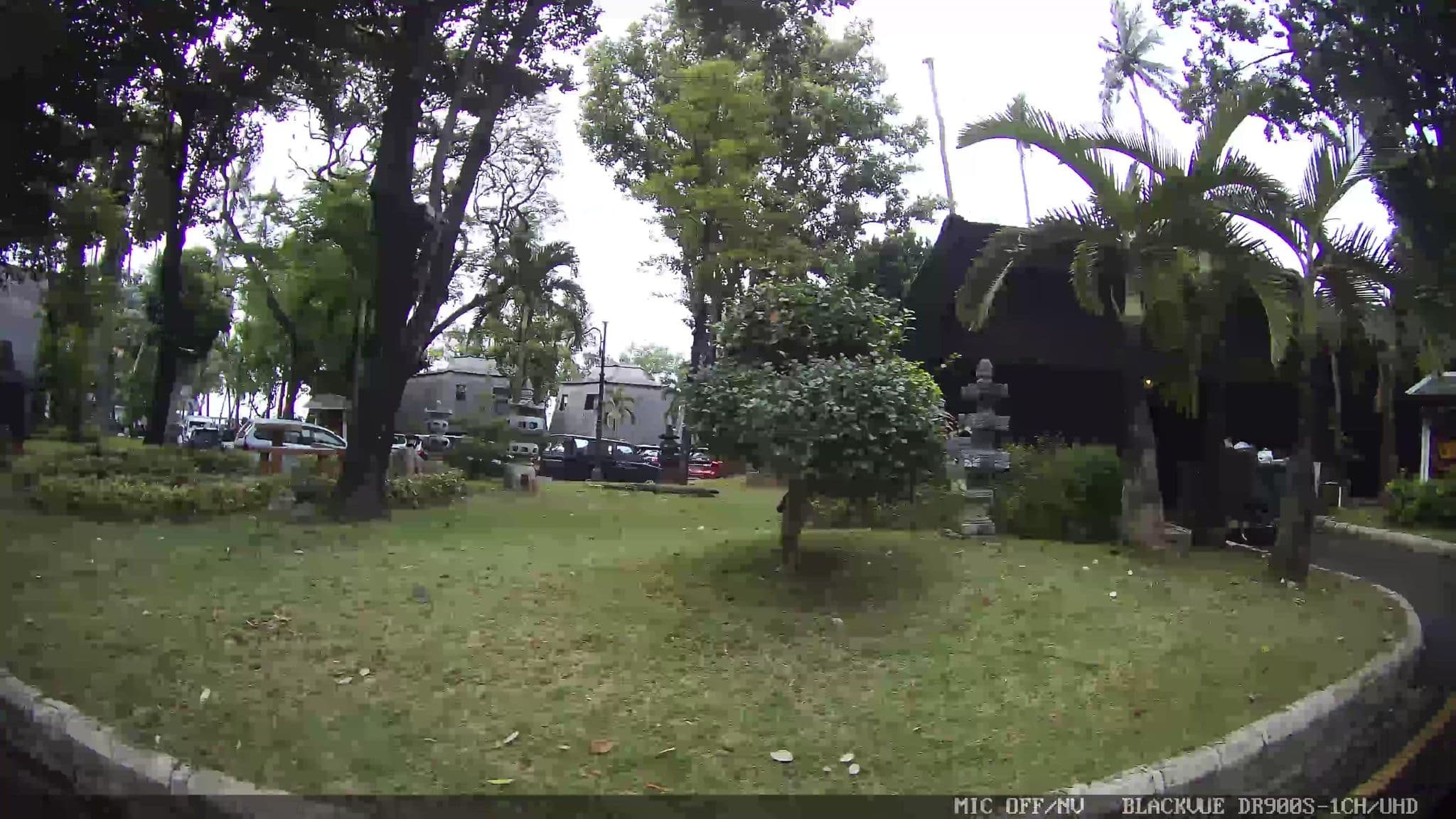 Street view near Bawal, Jakarta — © Kaart---LEFT (CC BY-SA · Mapillary)