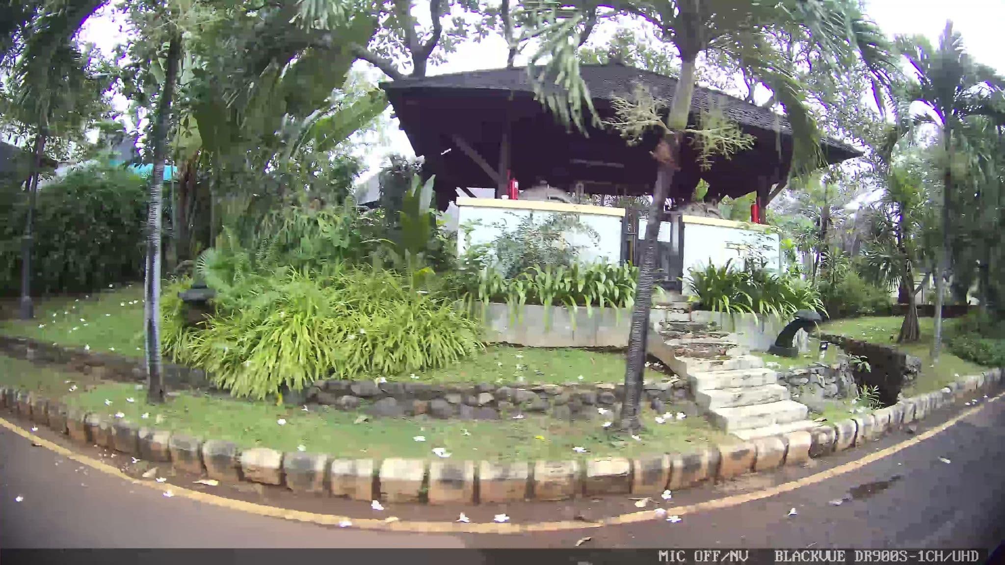 Street view near Duyung, Jakarta — © Kaart---LEFT (CC BY-SA · Mapillary)