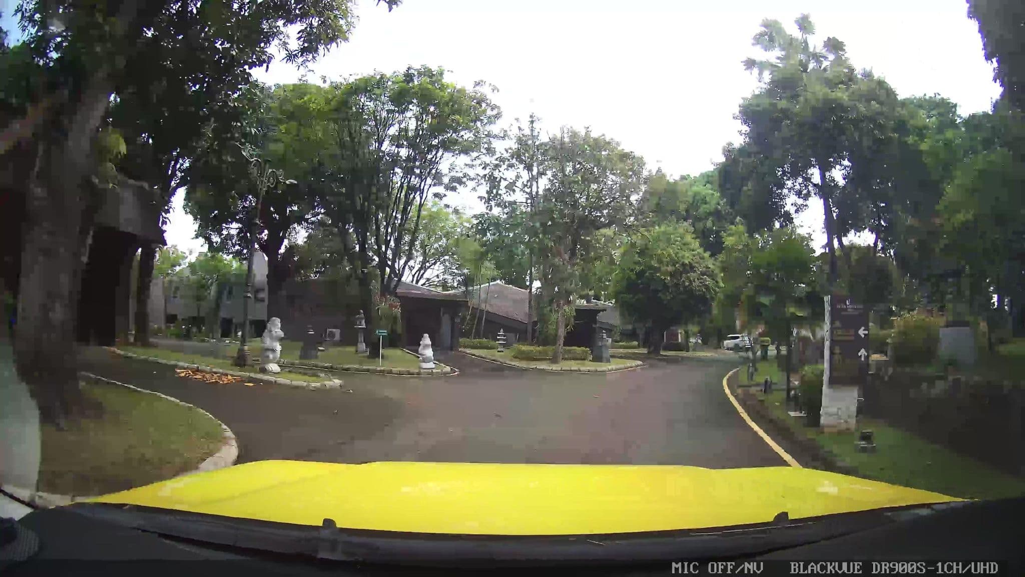 Street view near Pari, Jakarta