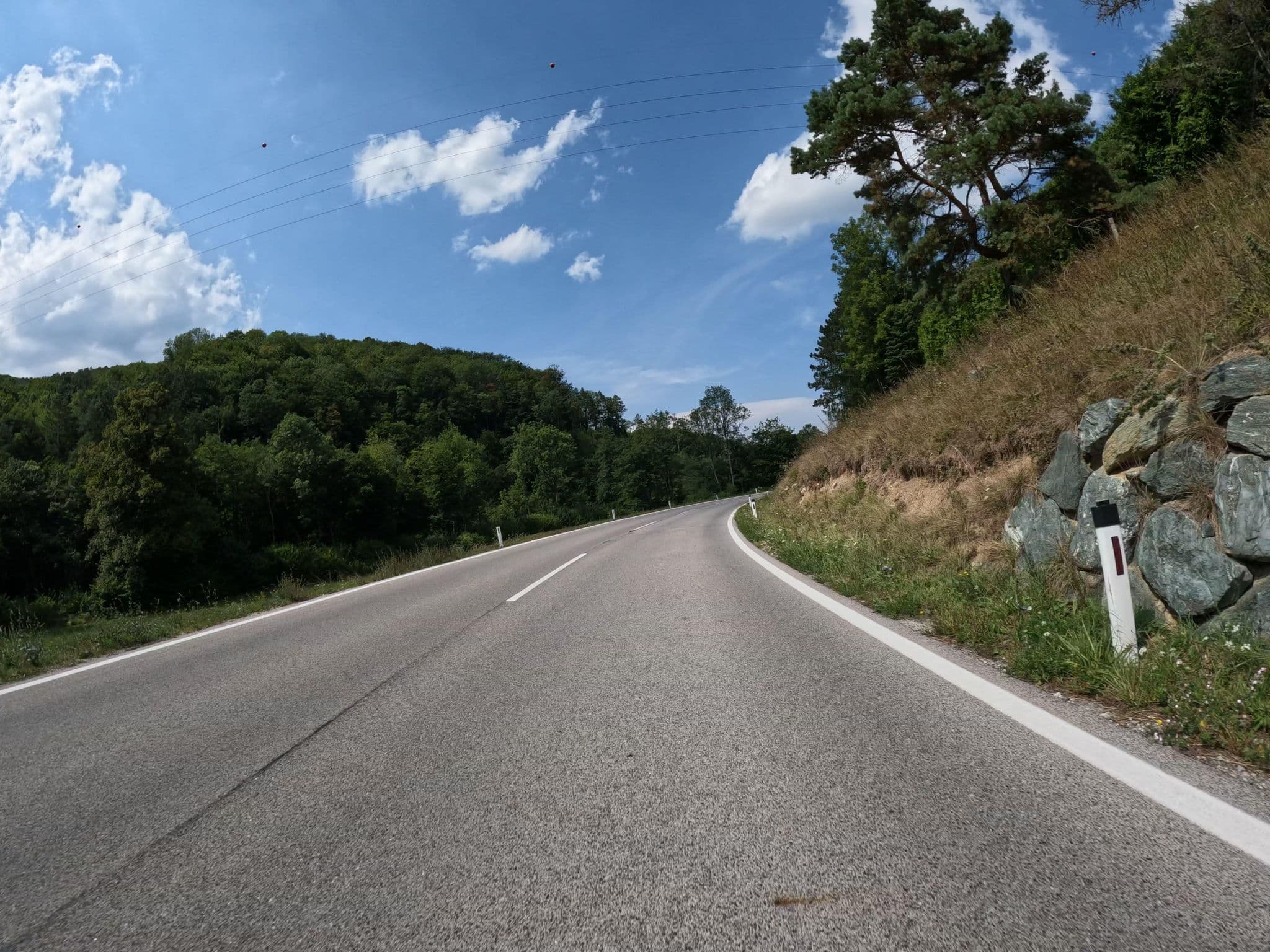 Street view near Kuschelhotel Zeman, Alland — © erias (CC BY-SA · Mapillary)