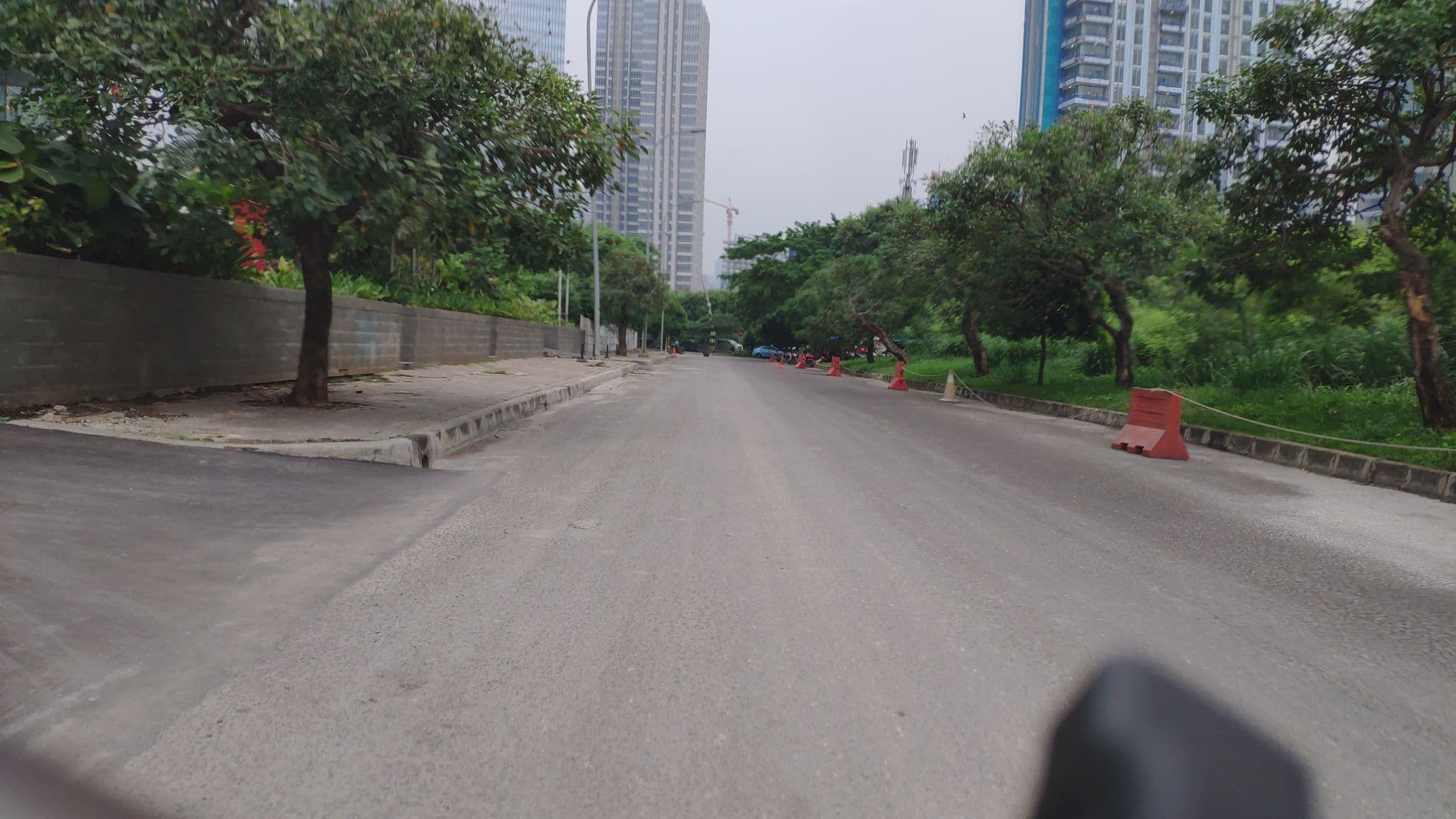 Street view near Swiss-Belresidences, Jakarta — © dedi (CC BY-SA · Mapillary)