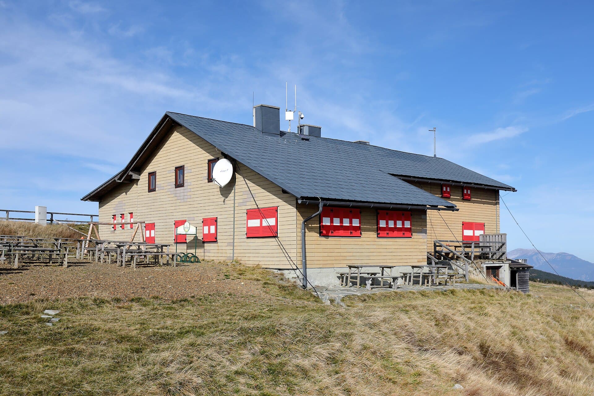 Wetterkoglerhaus (via Wikimedia Commons, CC BY-SA 4.0)