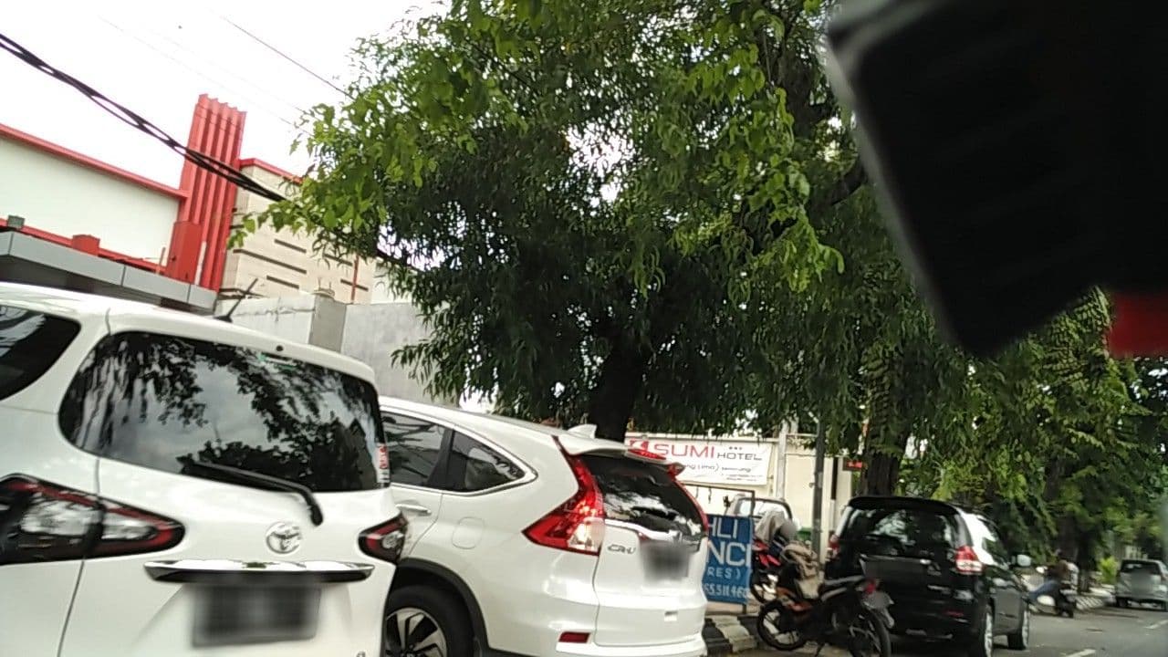 Street view near Sumi Hotel, Semarang