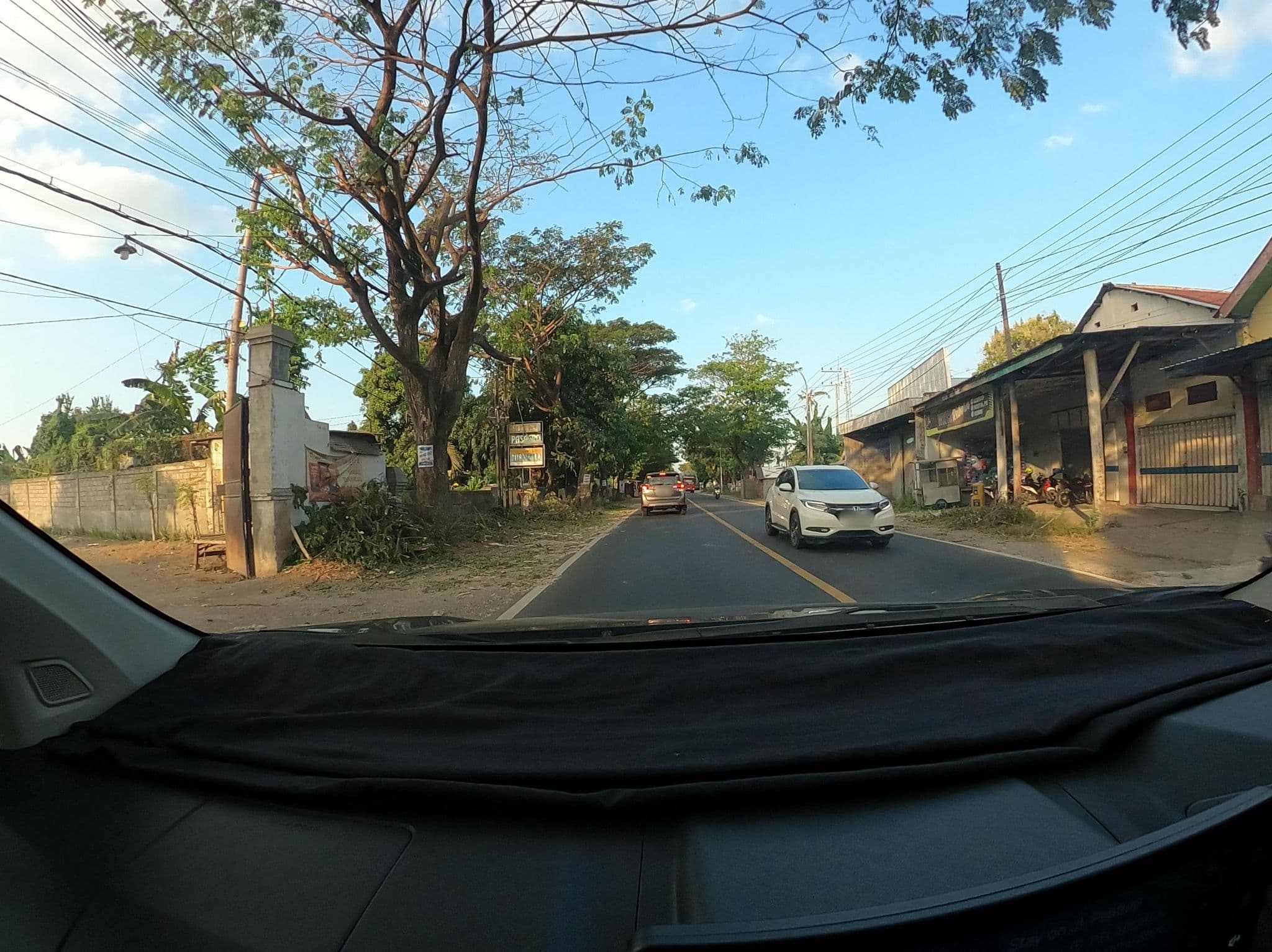 Street view near Hotel Pasagro, Situbondo — © Kaart_Local (CC BY-SA · Mapillary)