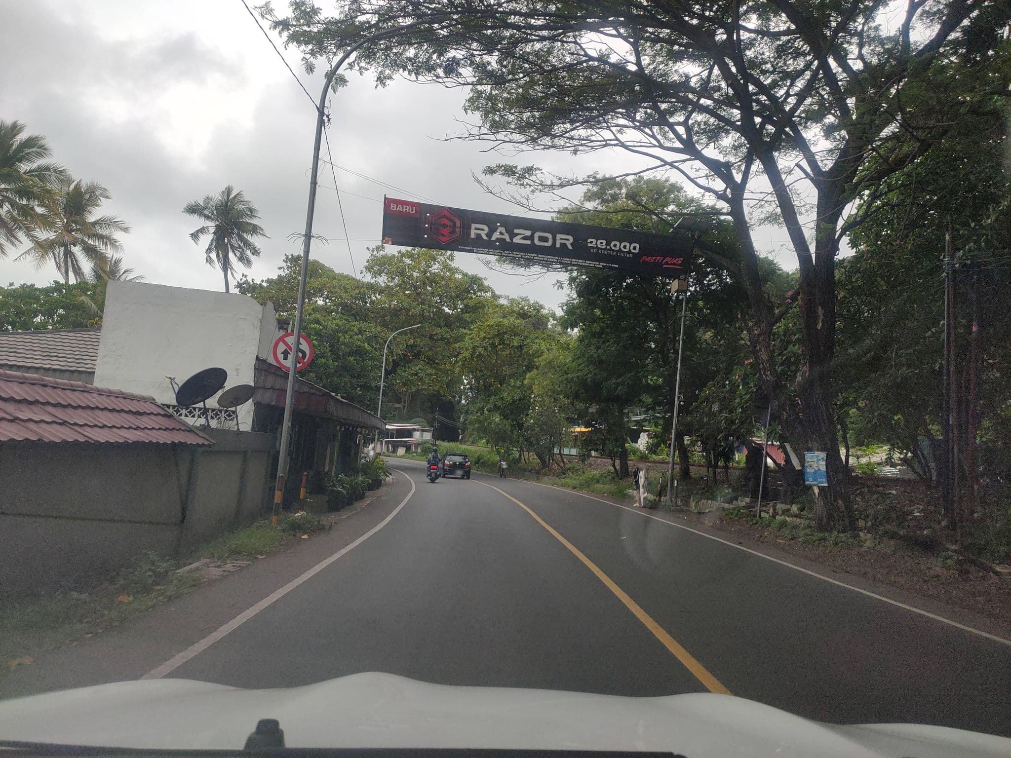 Street view near Merak Beach Hotel (appartments), Cilegon — © Kaart_Local (CC BY-SA · Mapillary)