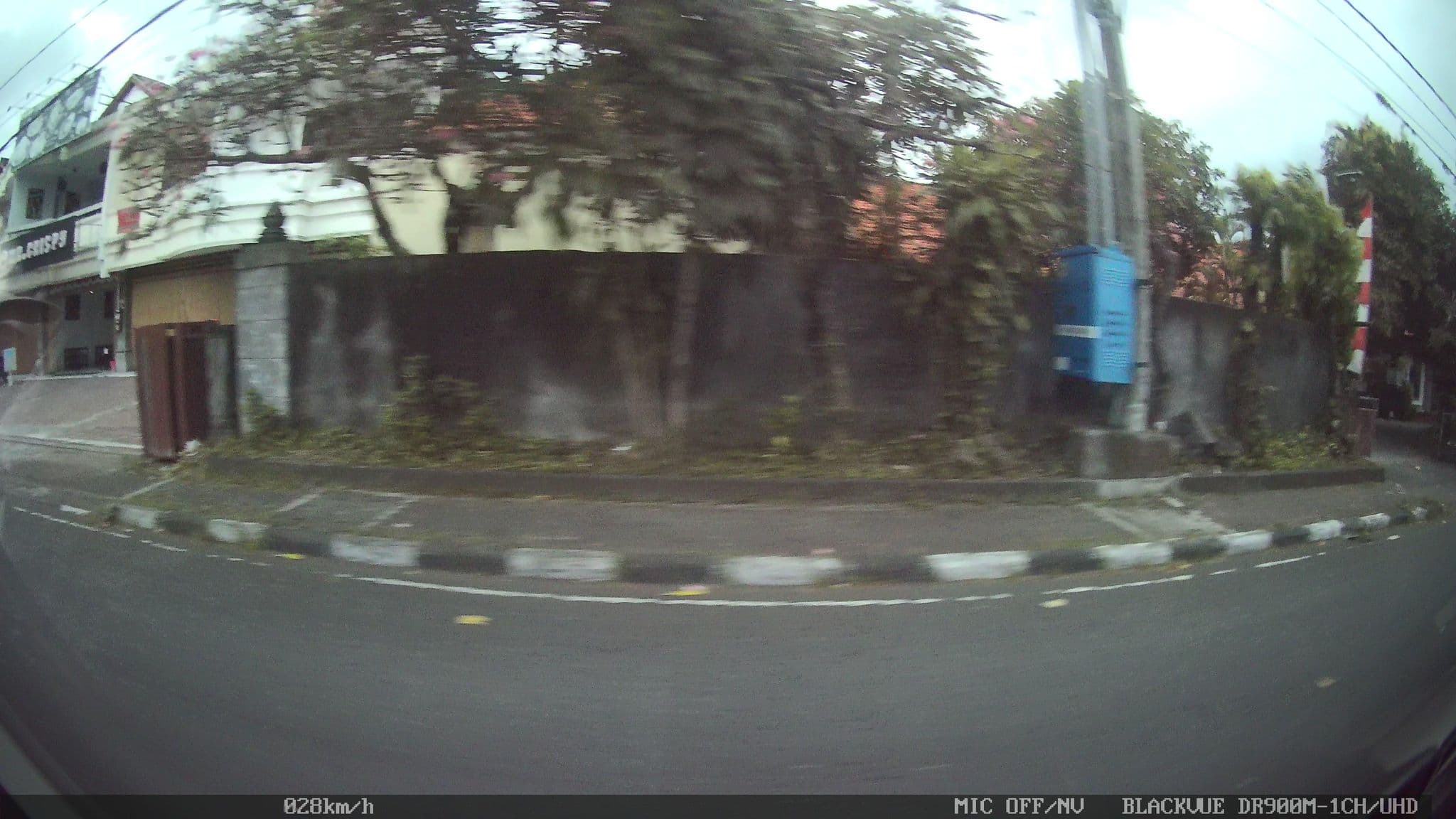 Street view near Hotel Dewi Karya, Denpasar — © kaart_2 (CC BY-SA · Mapillary)