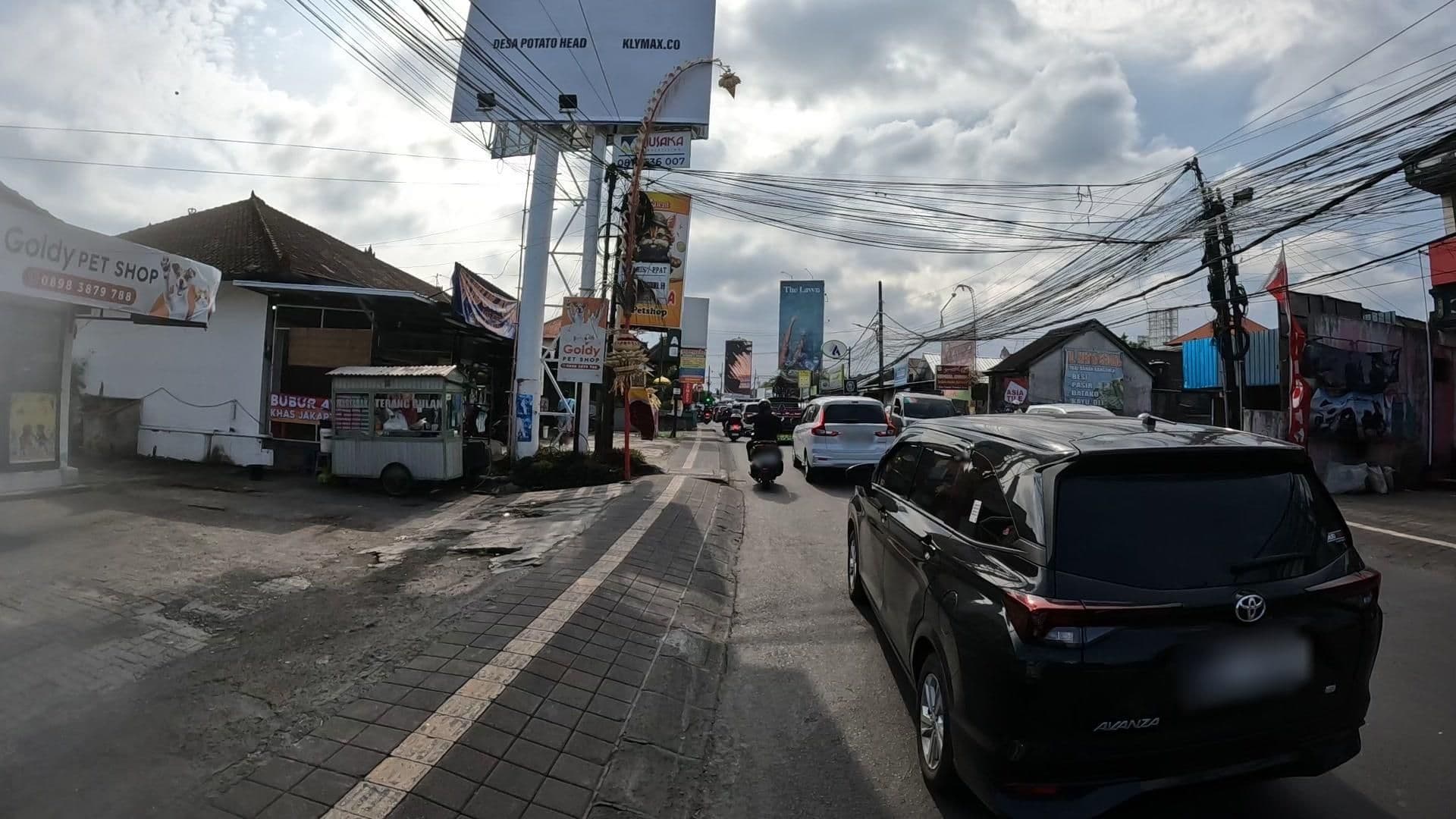 Street view near Puri Warisan Agung, Dalung