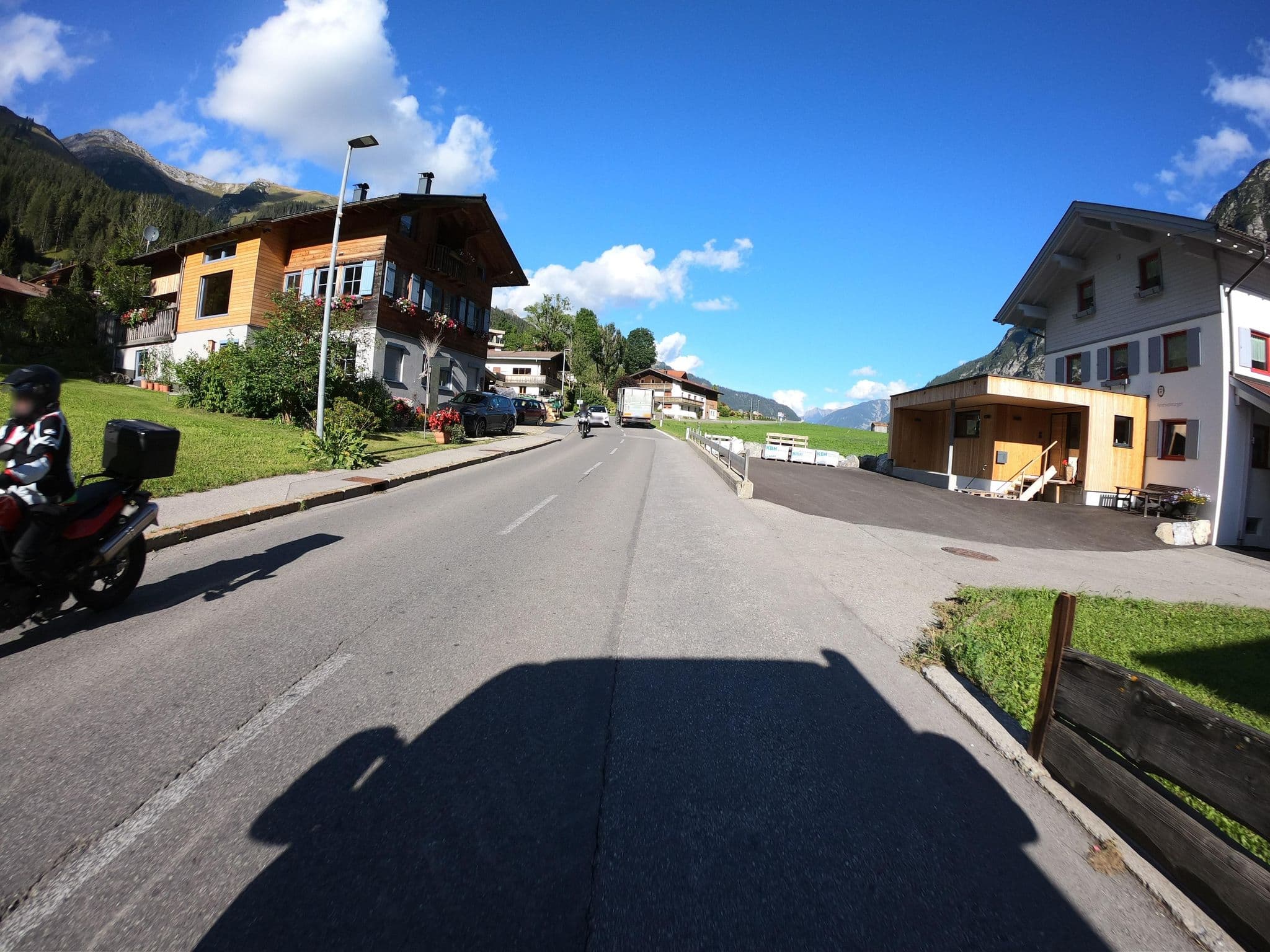 Street view near Pfefferkorn, Pettneu — © joostjakob (CC BY-SA · Mapillary)