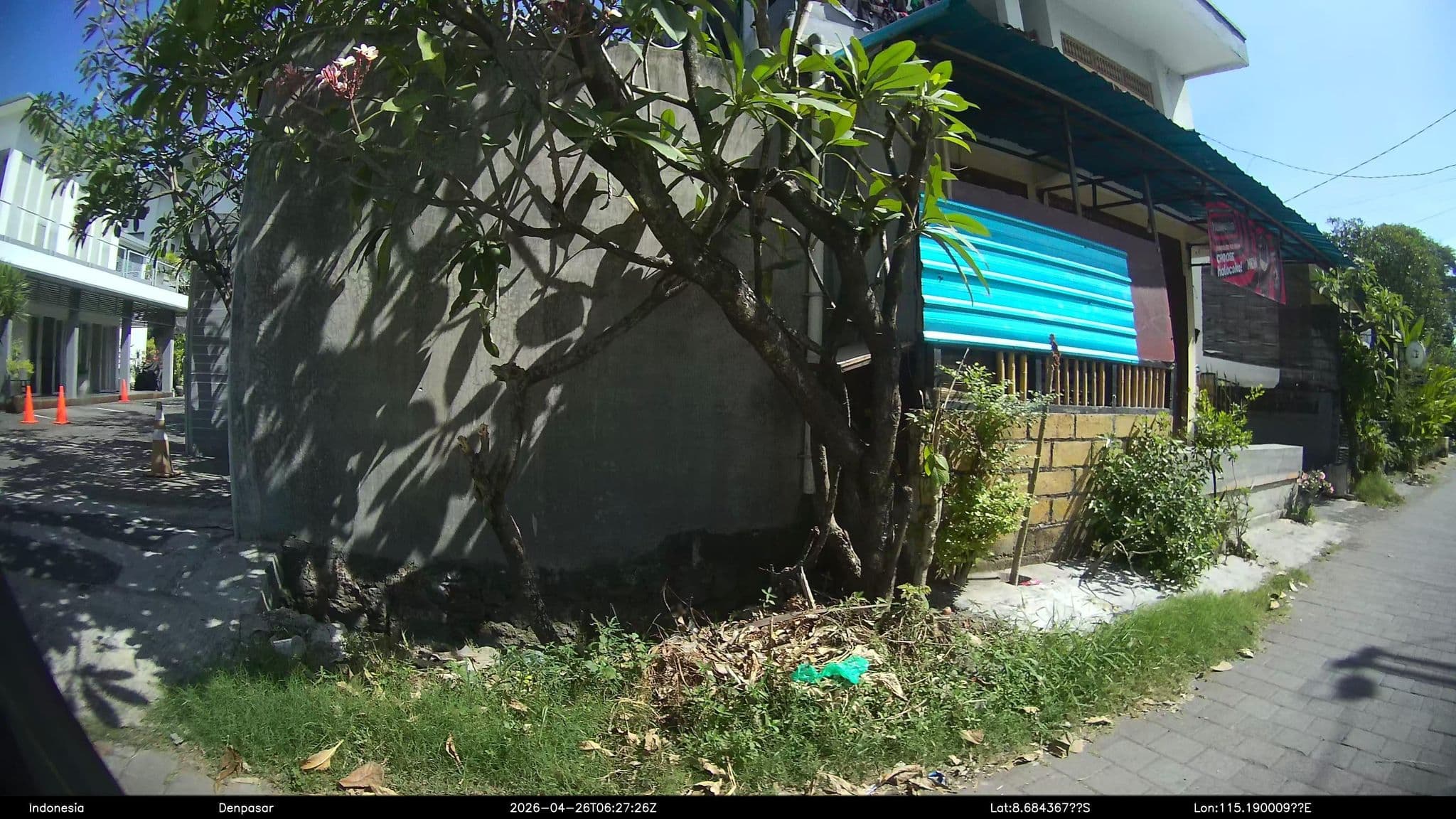 Street view near Seruni Guest House, Legian