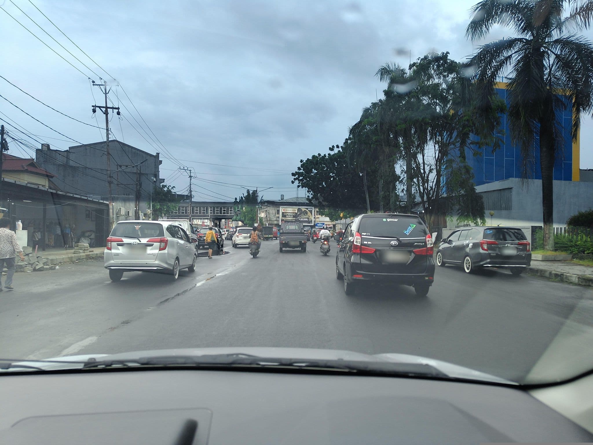 Street view near Hotel, Manado