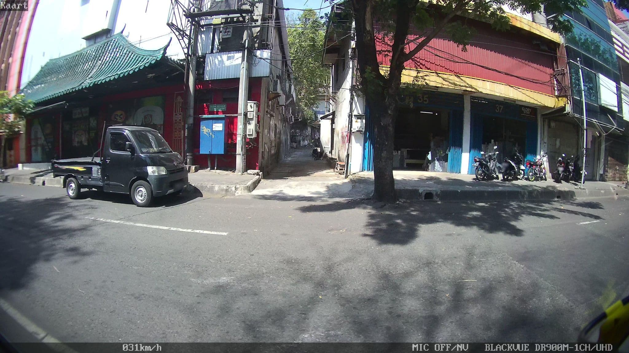 Street view near Pasar Besar Hotel, Surabaya