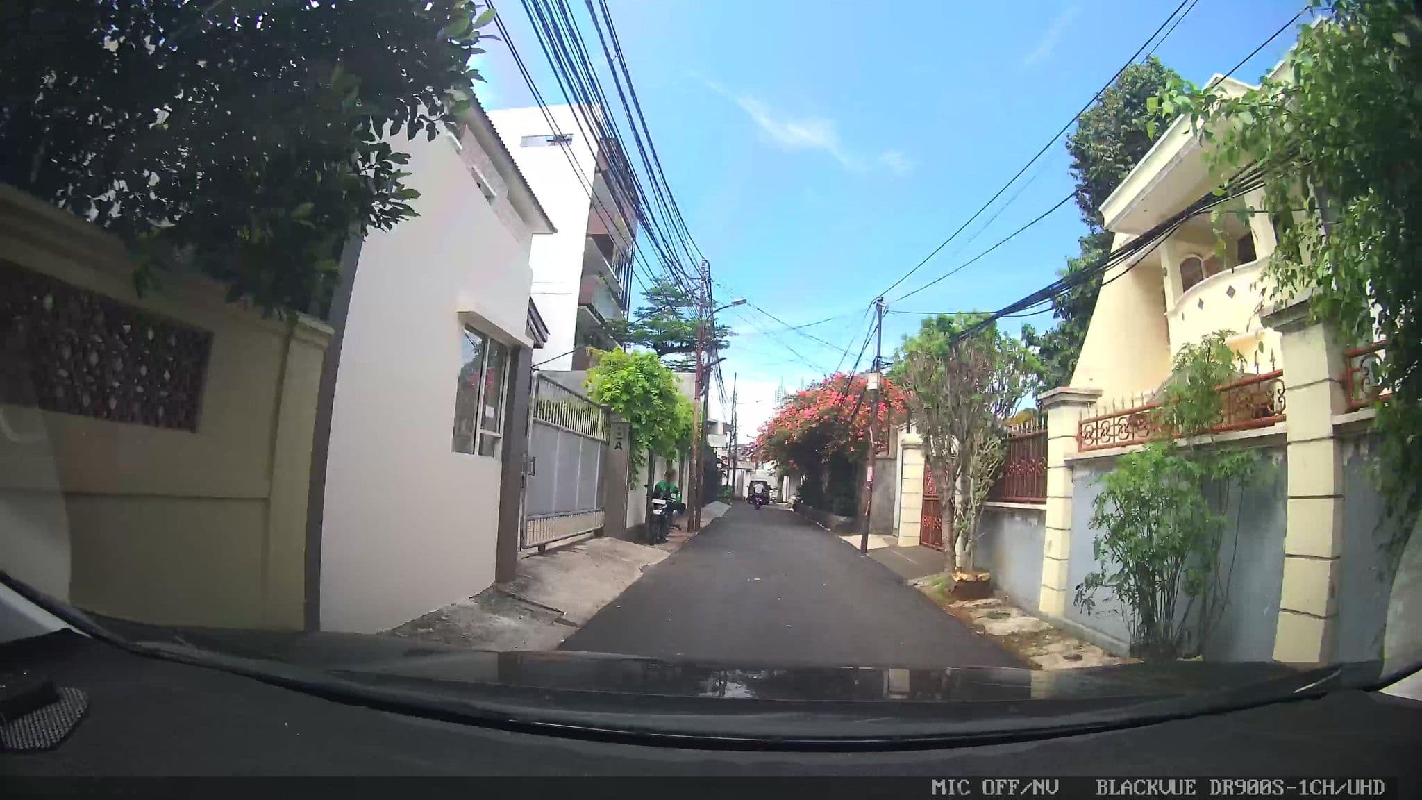Street view near The Nine Residence Kuningan, Jakarta — © Kaart---FRONT (CC BY-SA · Mapillary)