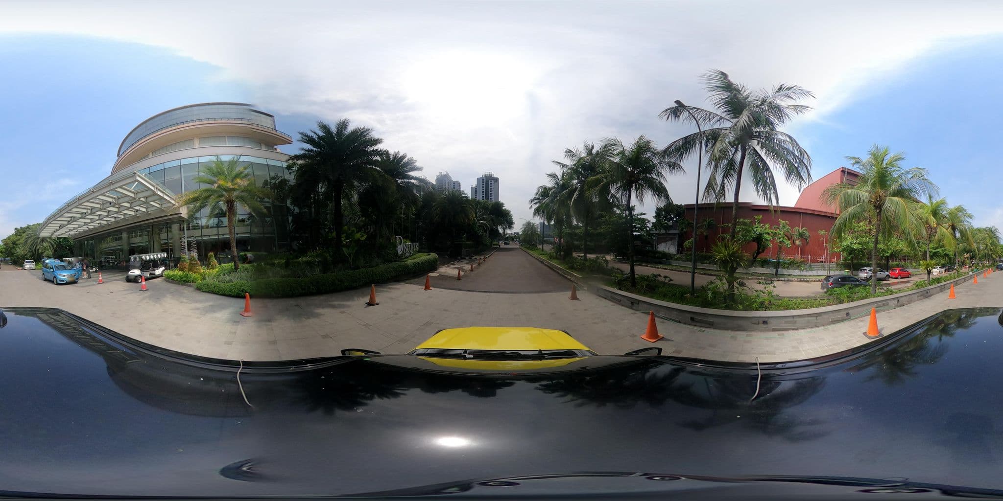 Street view near Discovery Hotel, Jakarta