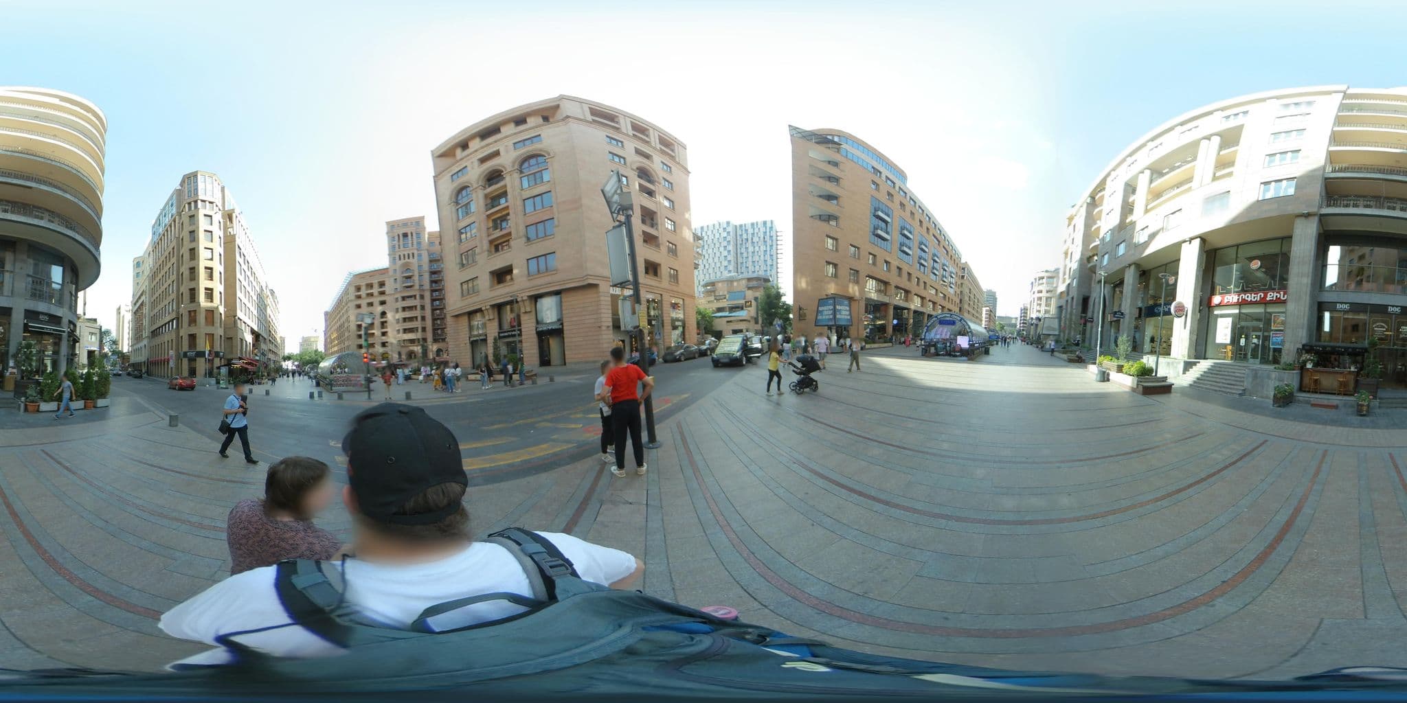 Street view near North Avenue, Kentron — © vlivyur (CC BY-SA · Mapillary)