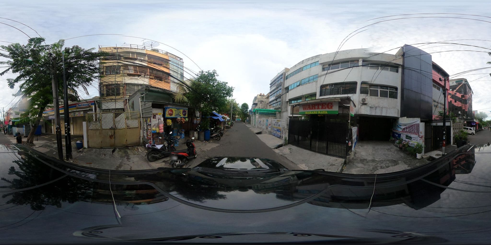Street view near Infiniti Hotel, Jakarta