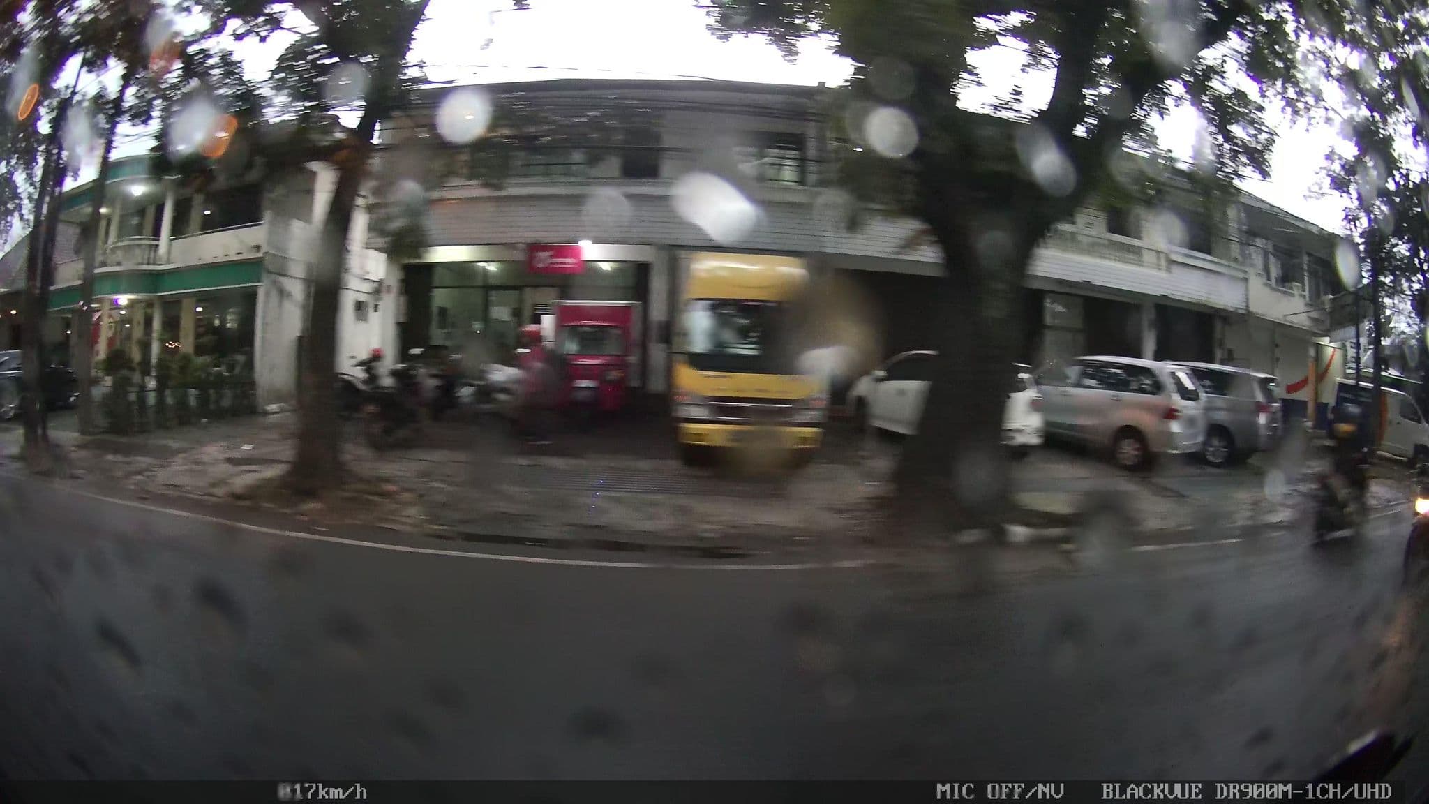 Street view near Hotel Kurnia, Bandung — © kaart_2 (CC BY-SA · Mapillary)