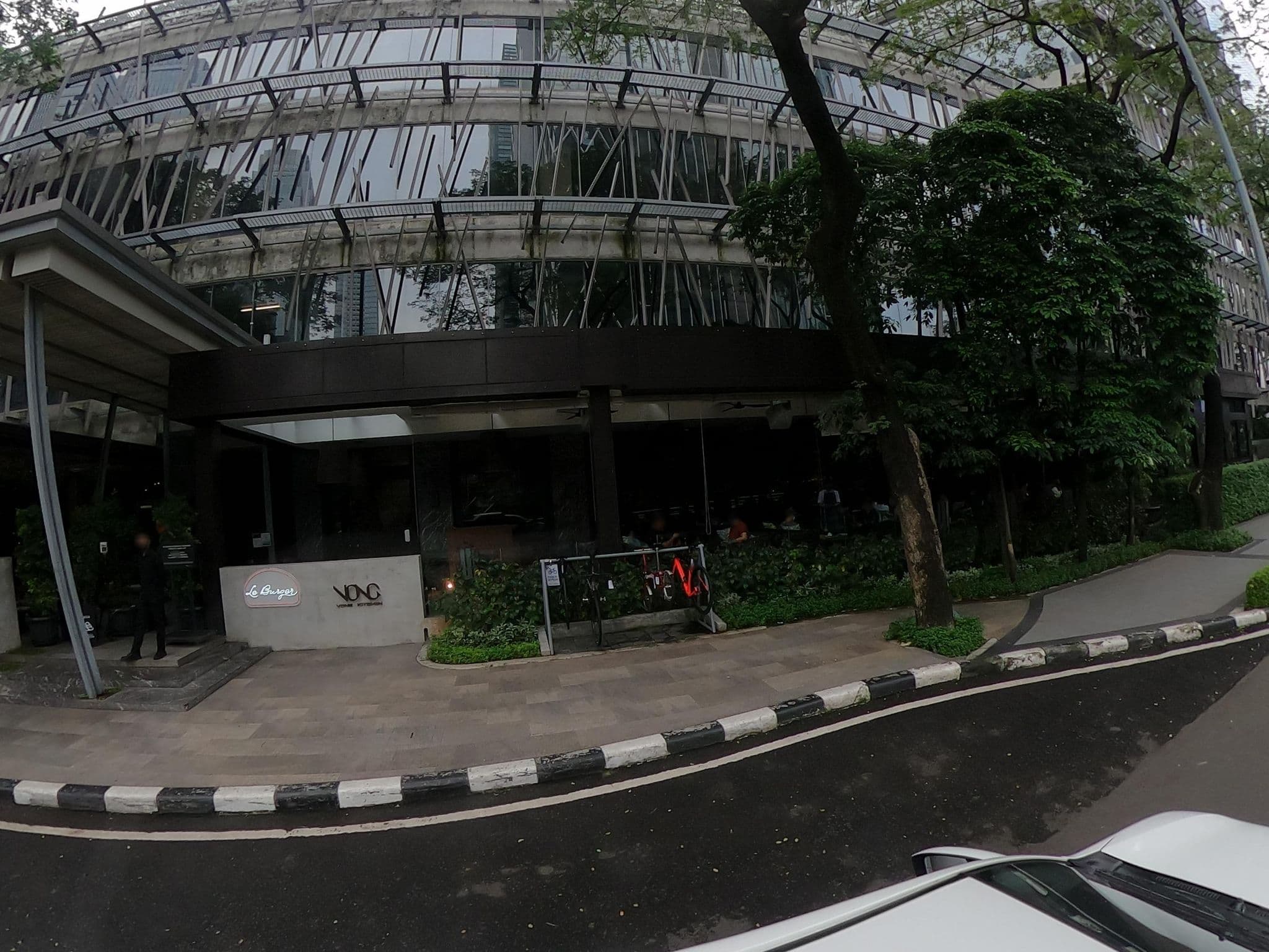 Street view near Alila SCBD, Jakarta — © kaart_360 (CC BY-SA · Mapillary)