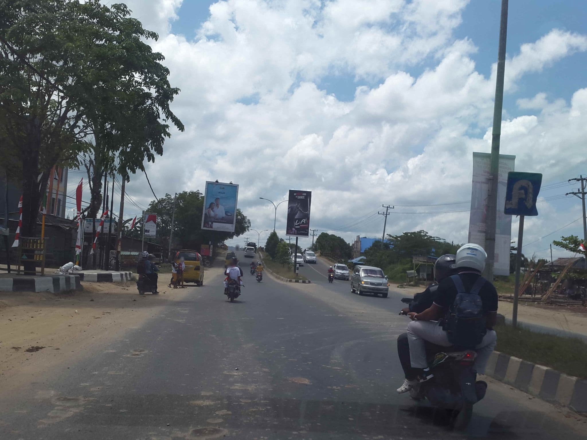 Street view near Fave Hotel, Sorong — © roadroid (CC BY-SA · Mapillary)