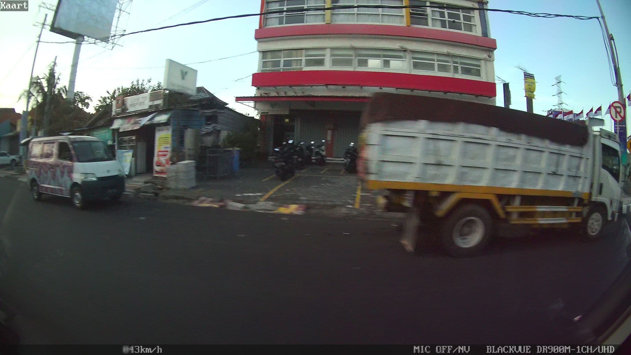 Street view near The Vie Residence Benoa, Nusa Dua — © kaart_2 (CC BY-SA · Mapillary)