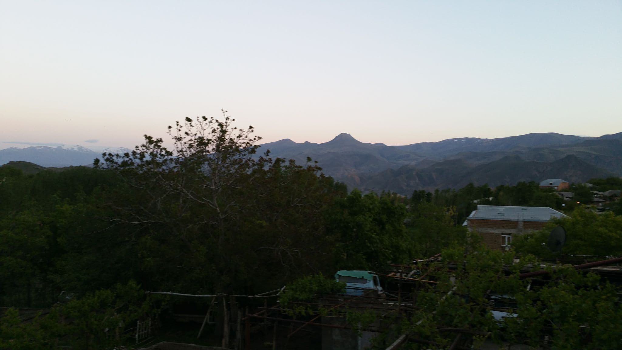 Street view near Gohar Guest House, Yeghegnadzor — © shlublu (CC BY-SA · Mapillary)