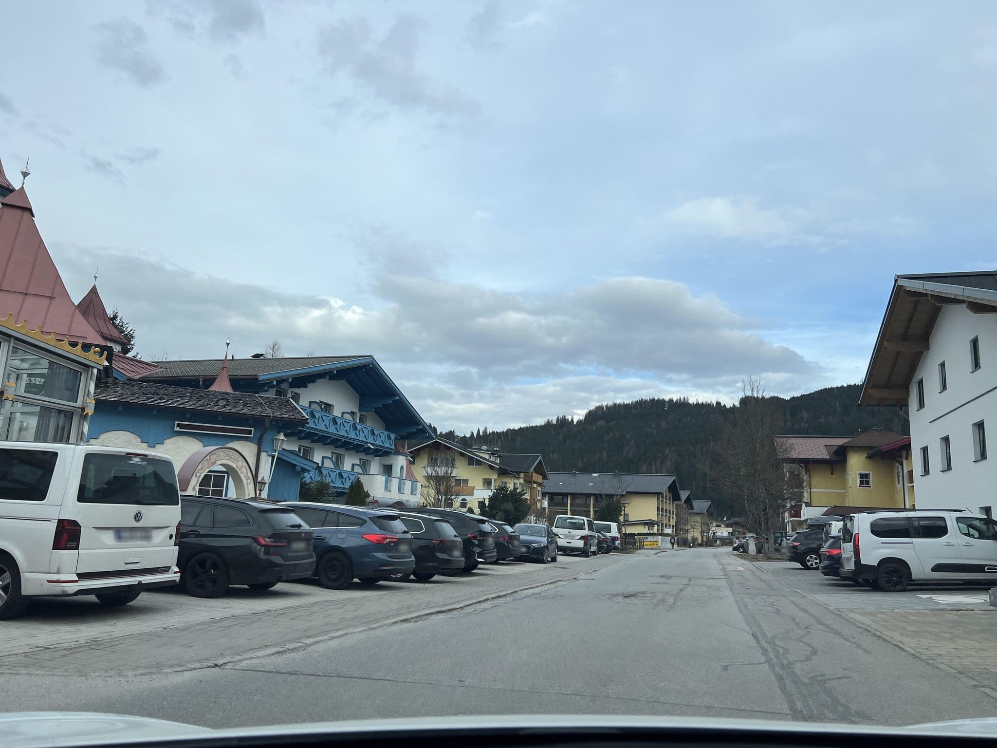 Street view near Haus Veronika, Altenmarkt im Pongau — © ottor (CC BY-SA · Mapillary)