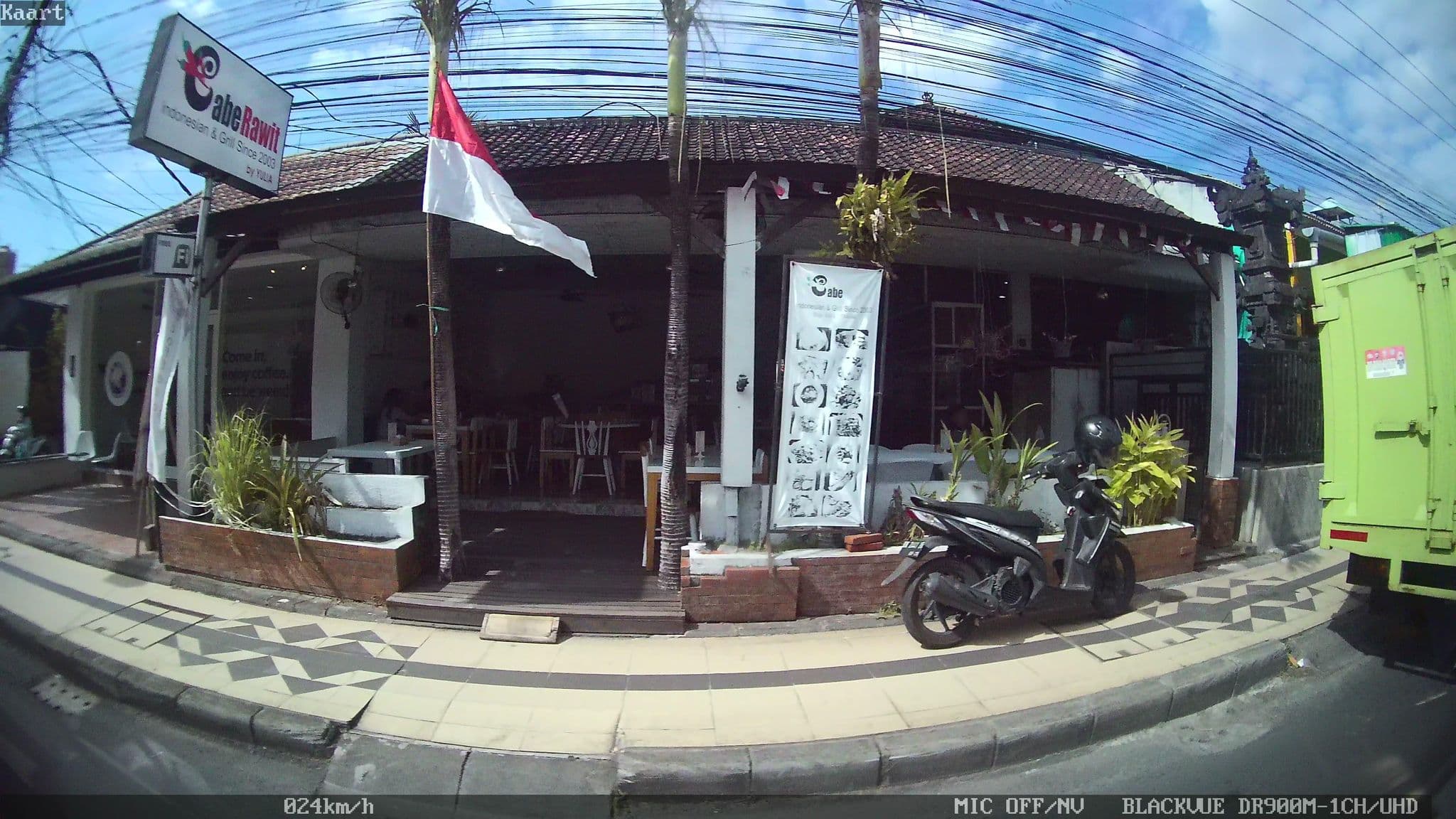 Street view near Minggu Villas, Legian